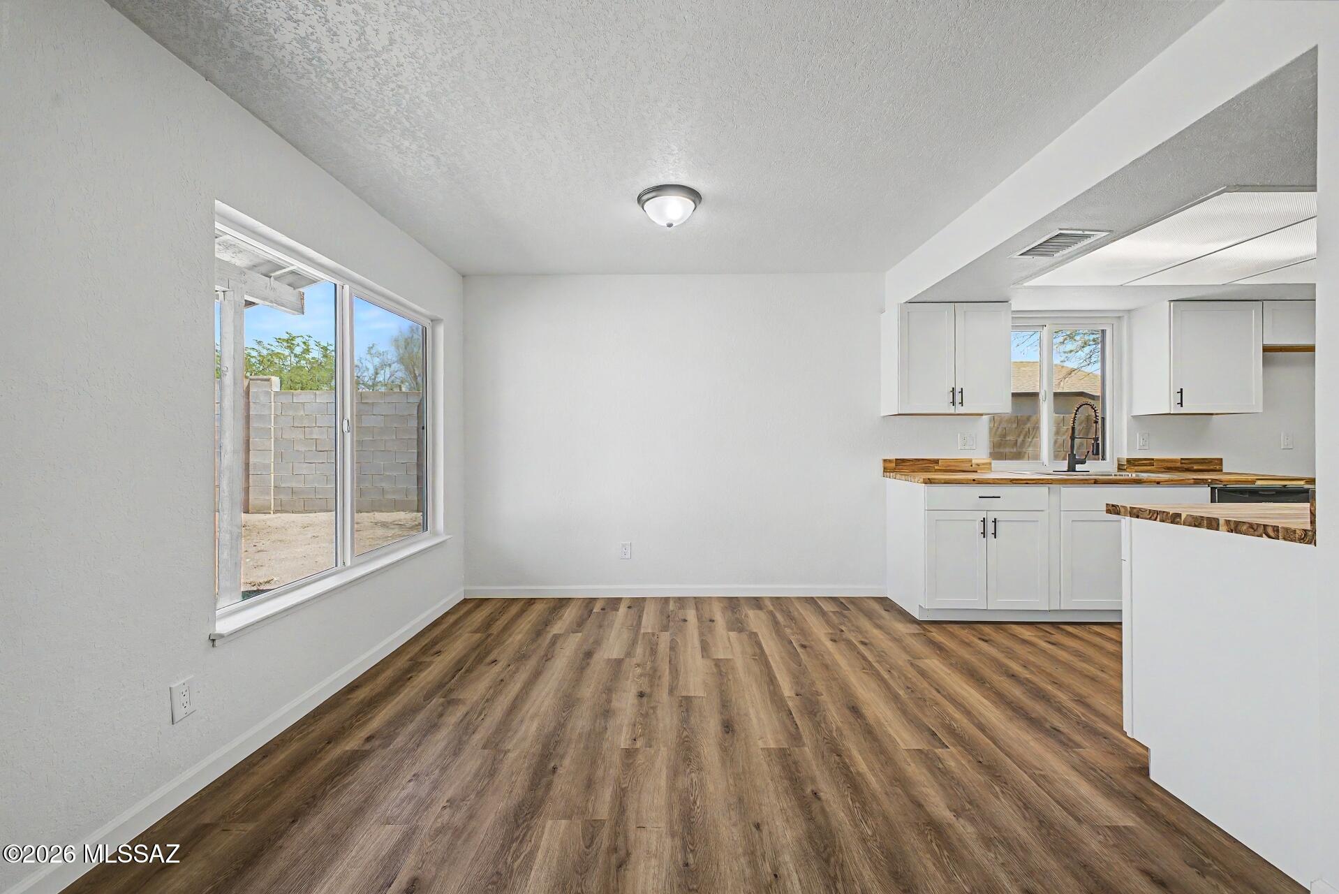Mission West (1-370) - Residential