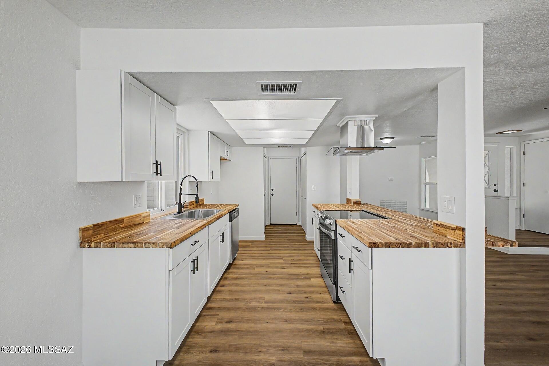 Mission West (1-370) - Residential