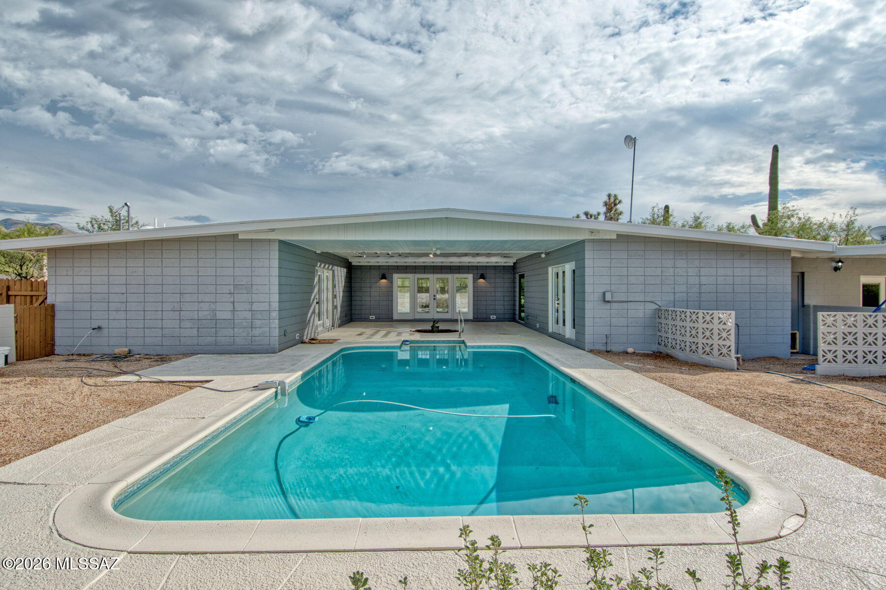 4331 N Bear Claw Way