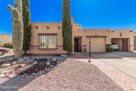 Photo of 1409 W Calle Mendoza, Green Valley, AZ 85622 (MLS # 22611104)