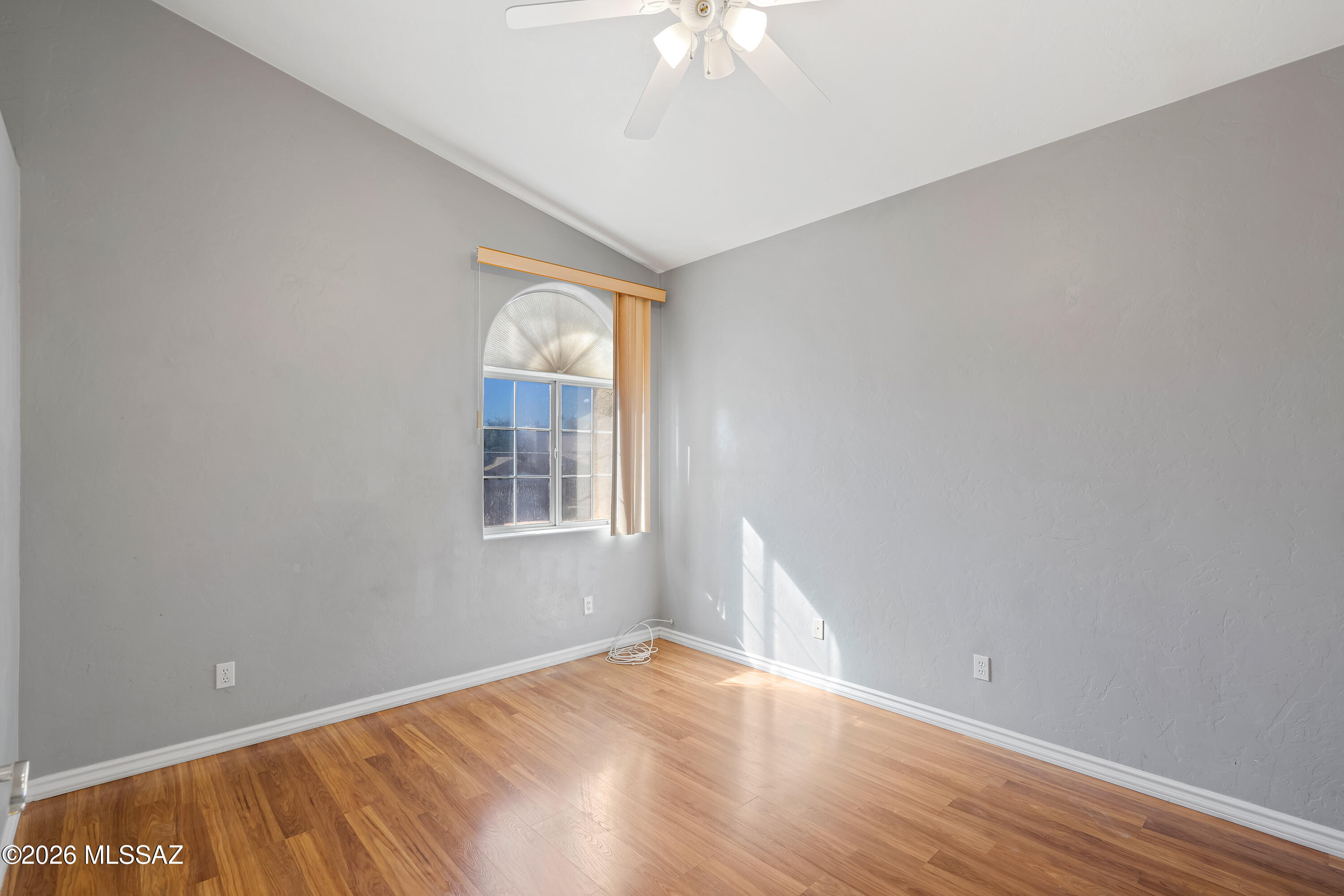 Thornydale Terrace(1-104) - Residential
