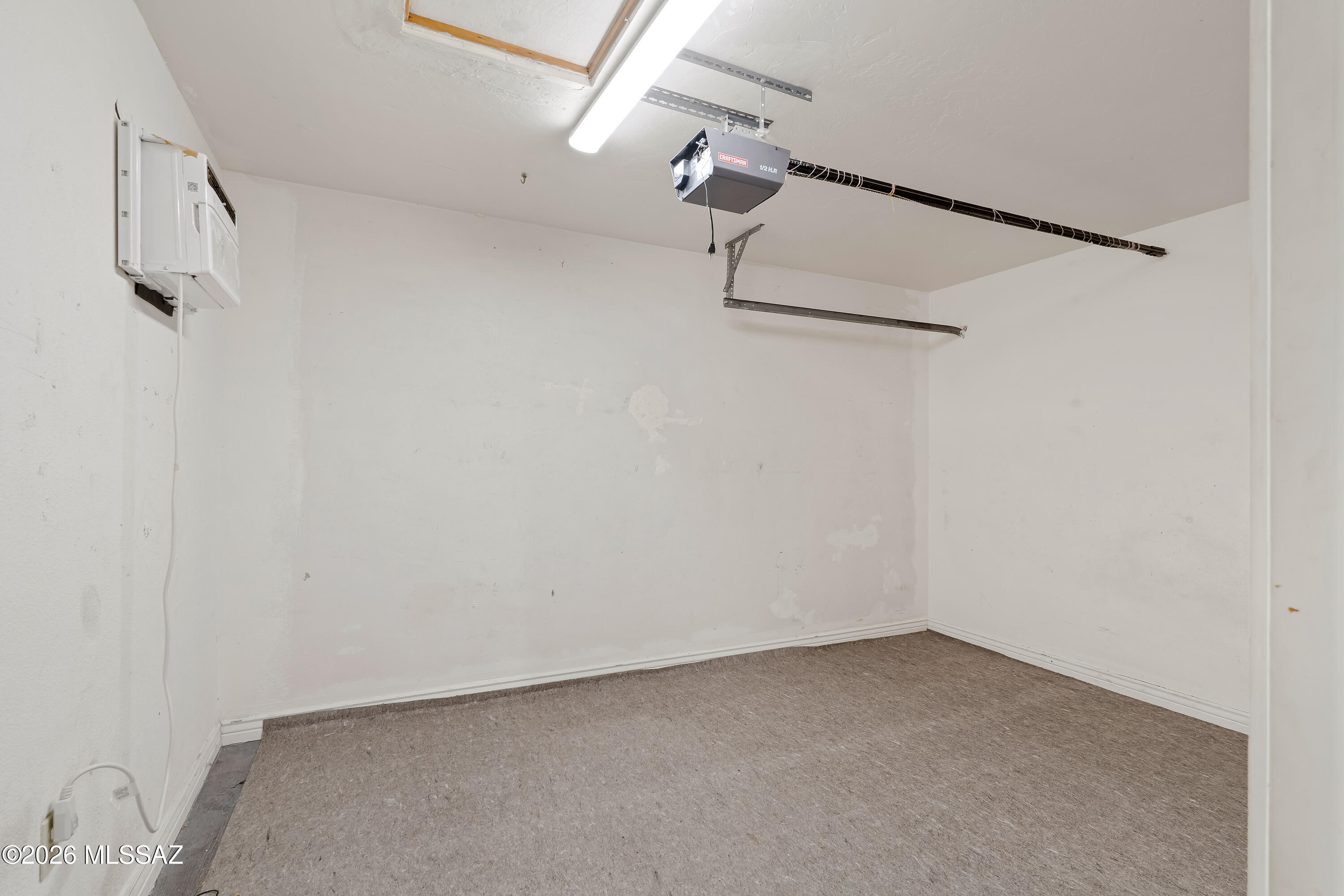 Thornydale Terrace(1-104) - Residential