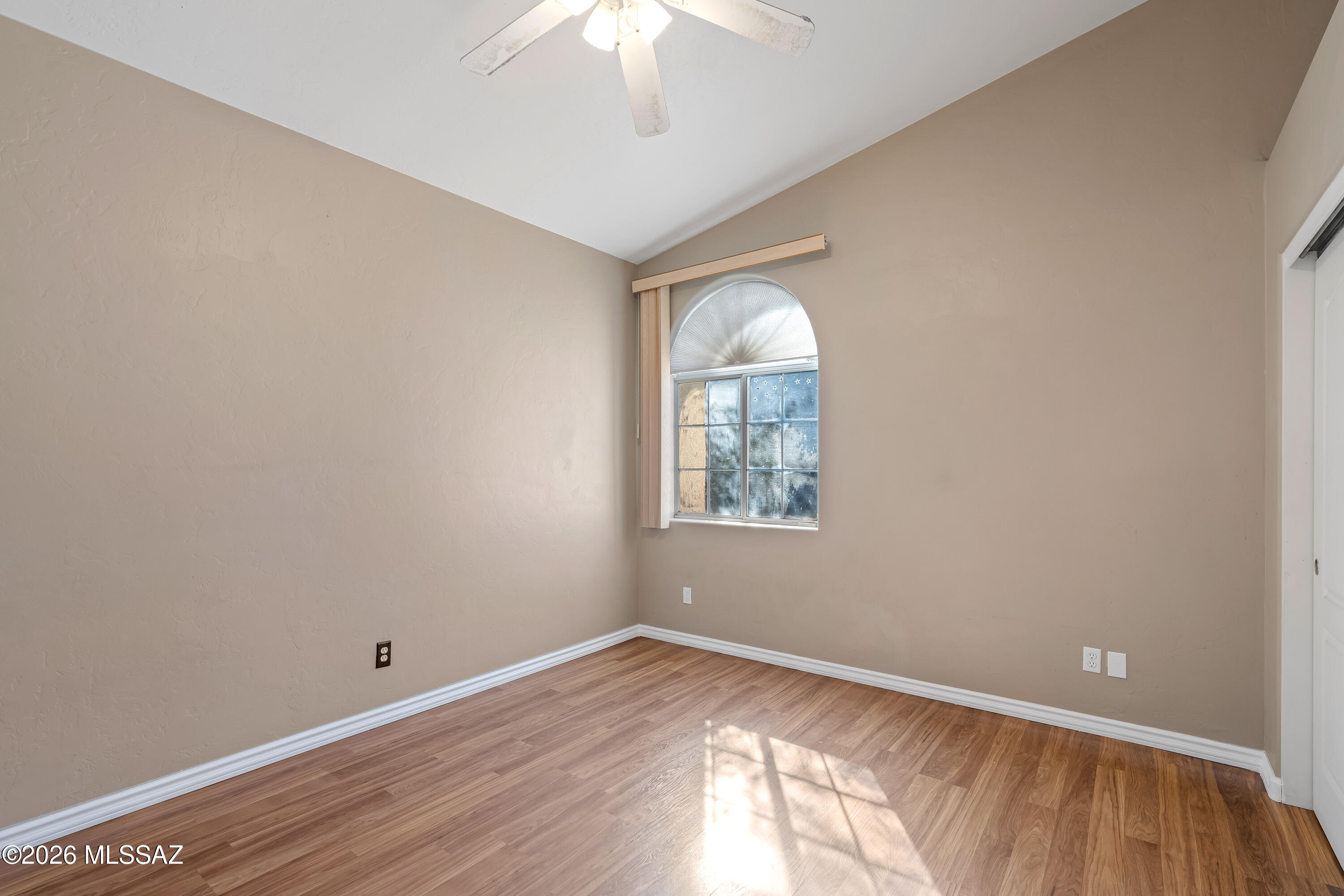 Thornydale Terrace(1-104) - Residential
