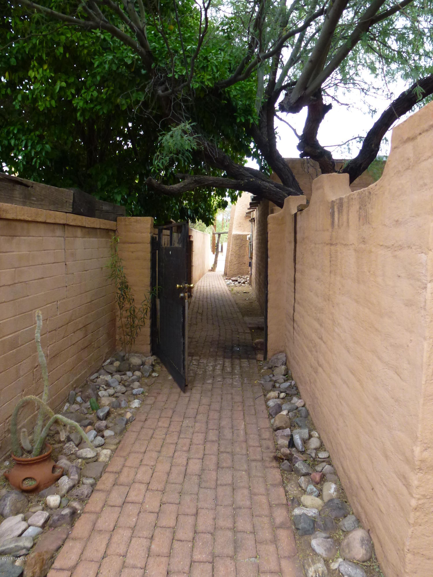 Mountain View Acre Farms - Residential Lease