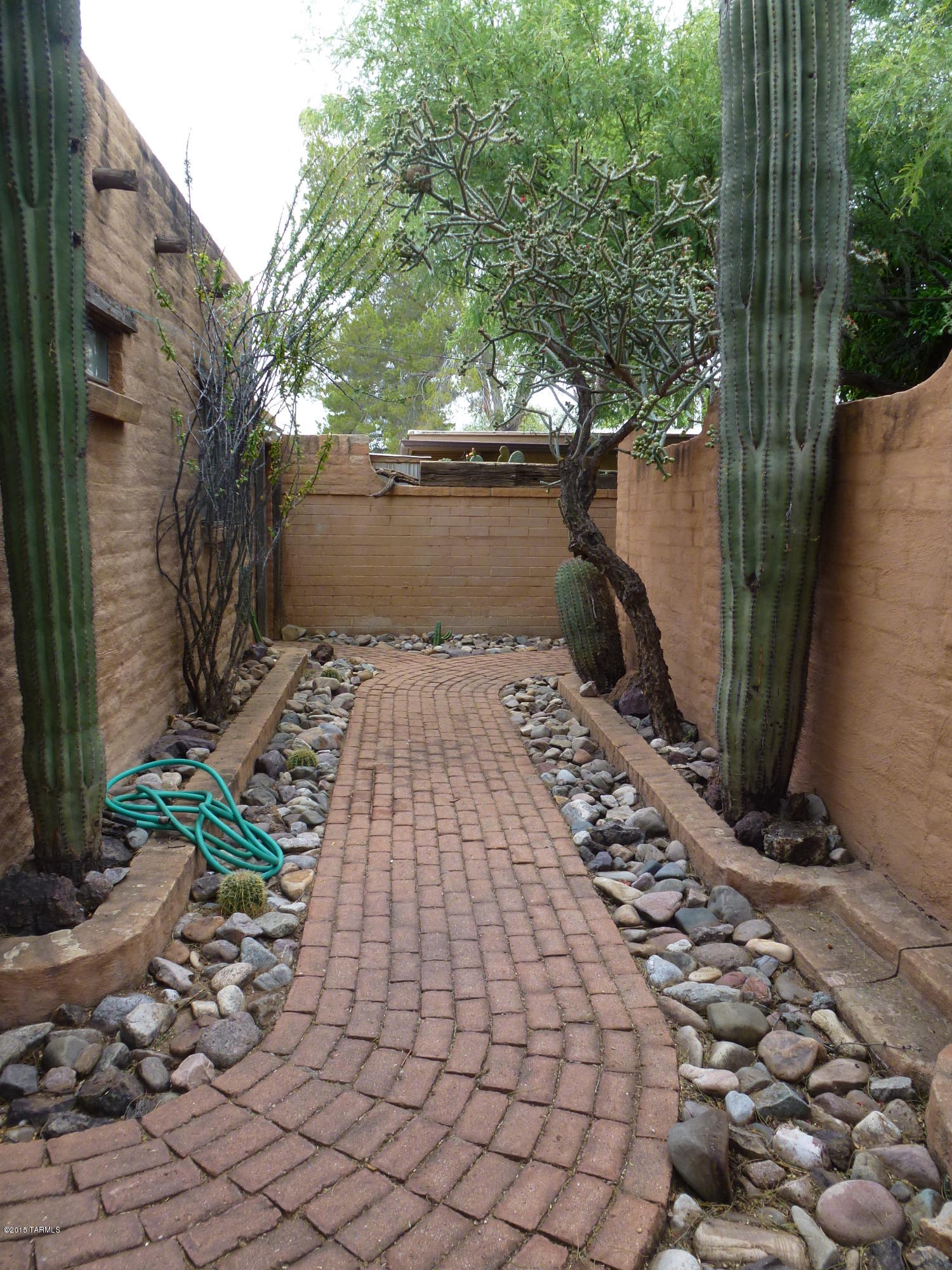 Mountain View Acre Farms - Residential Lease