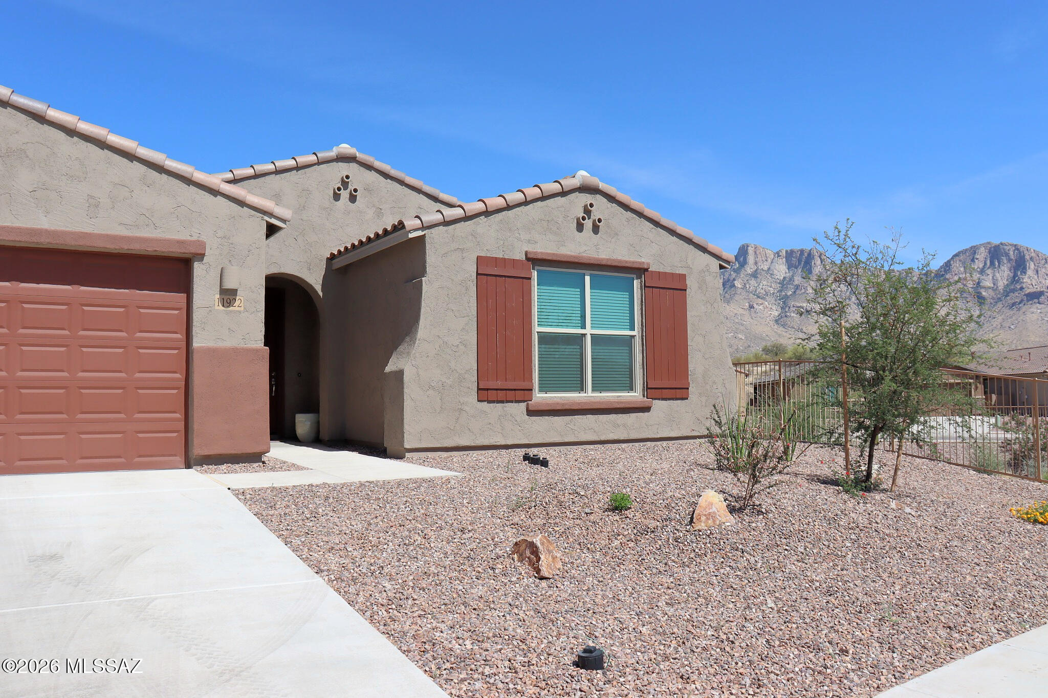 11922 N Silver Village Place