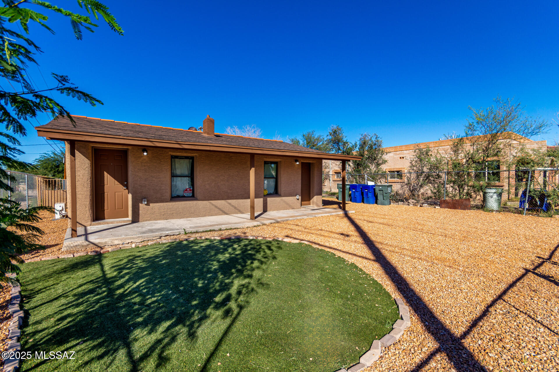 528 W Columbia Street