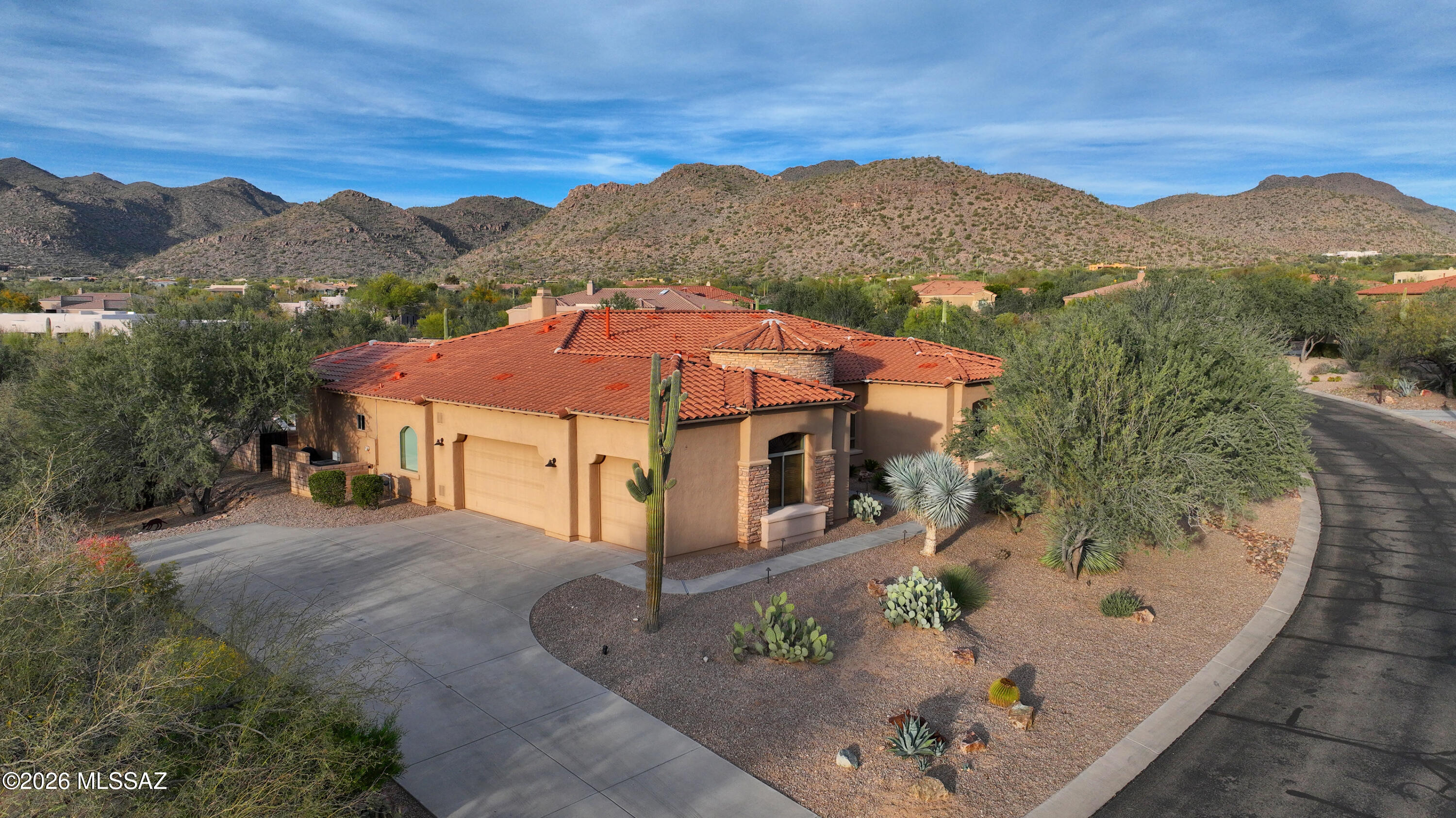 Dos Lagos at Dove Mountain (1-91) - Residential
