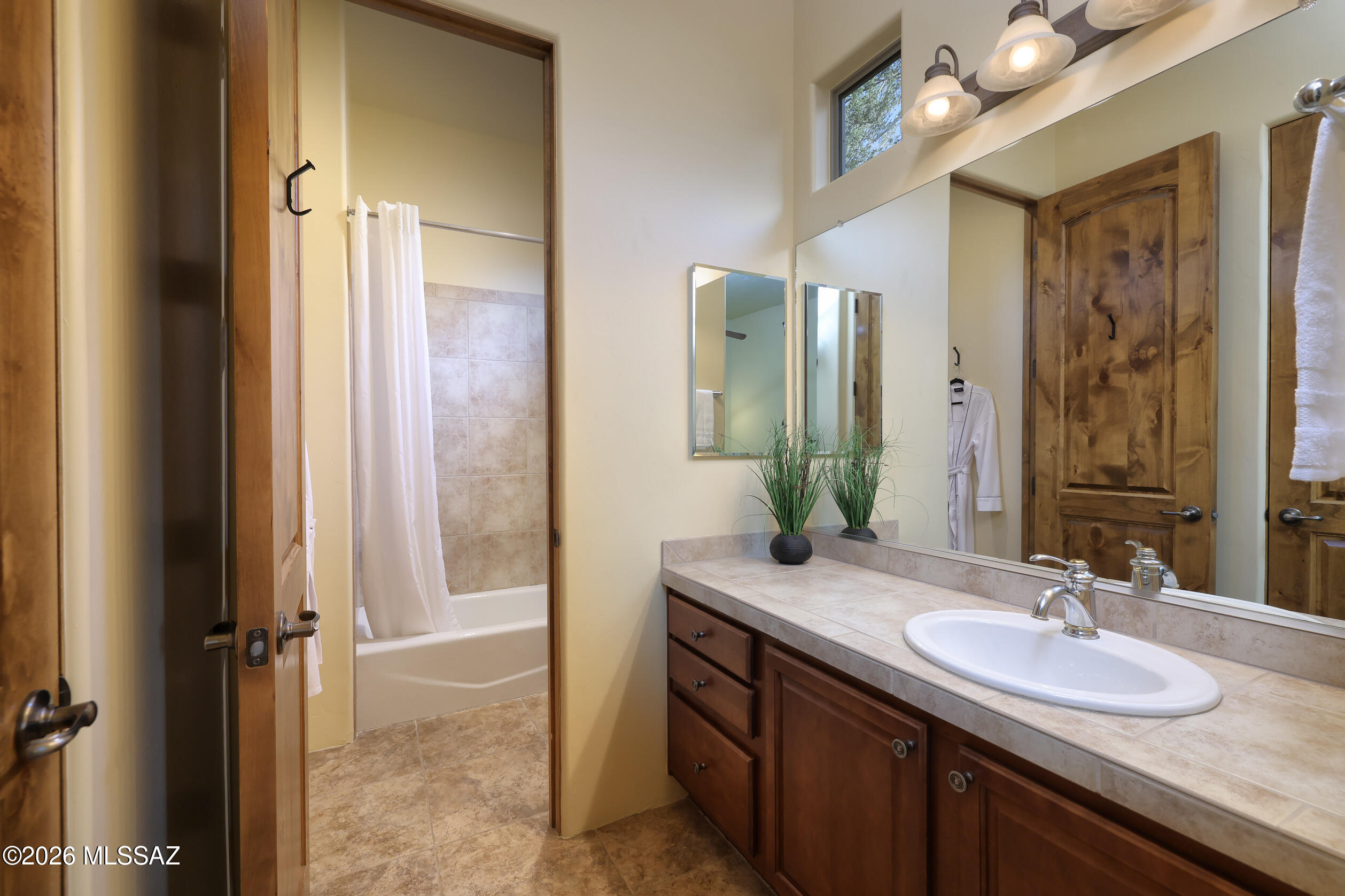 Dos Lagos at Dove Mountain (1-91) - Residential