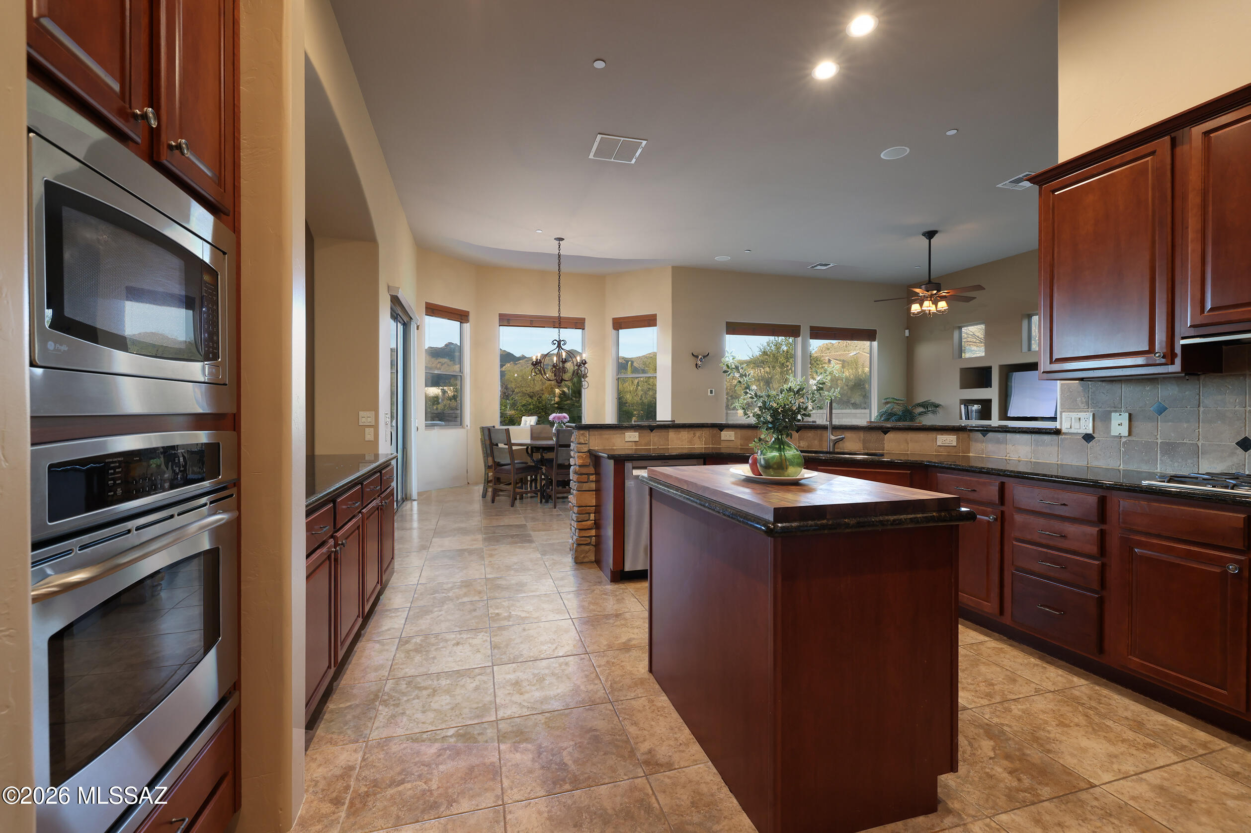 Dos Lagos at Dove Mountain (1-91) - Residential