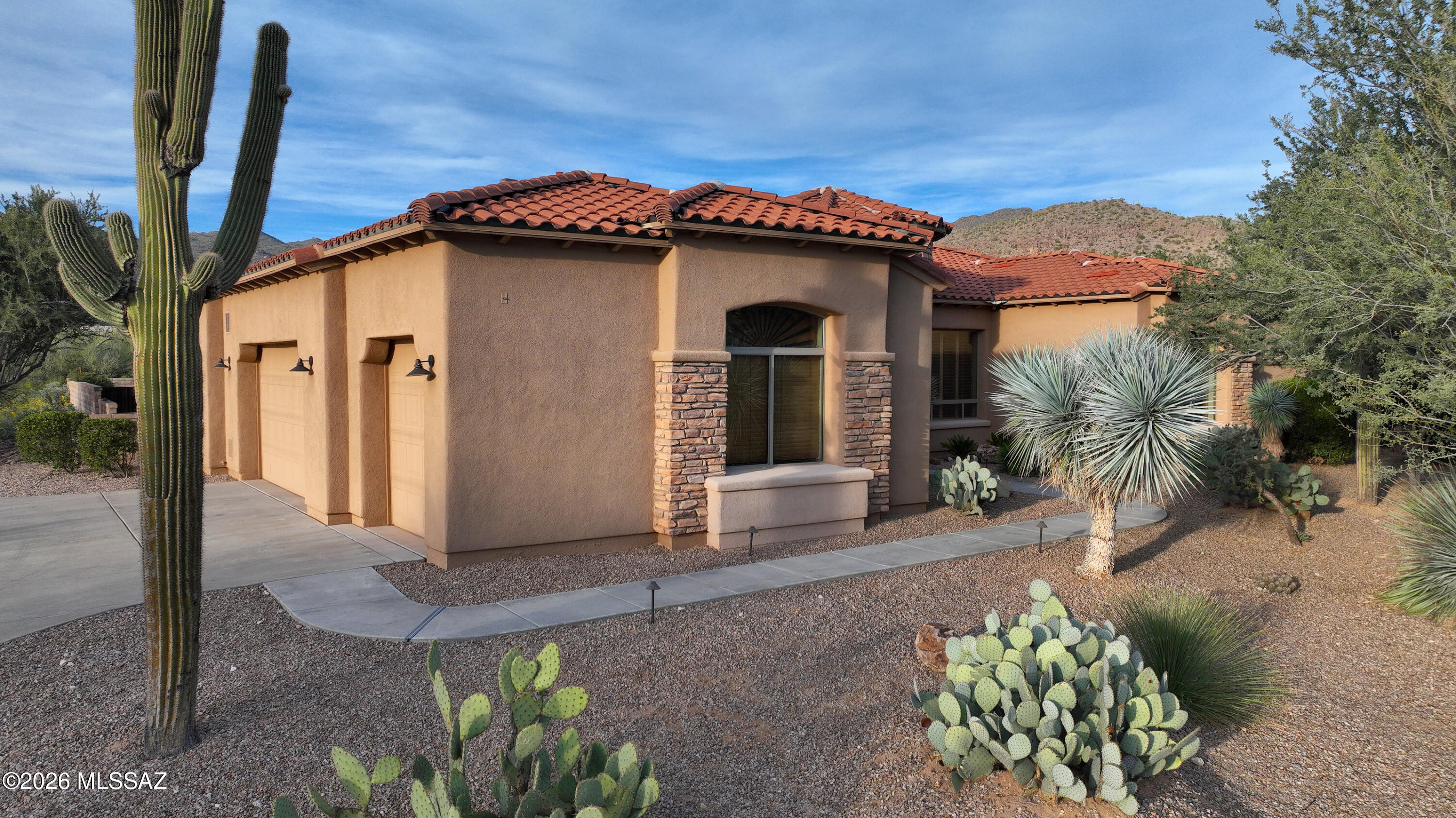 Dos Lagos at Dove Mountain (1-91) - Residential