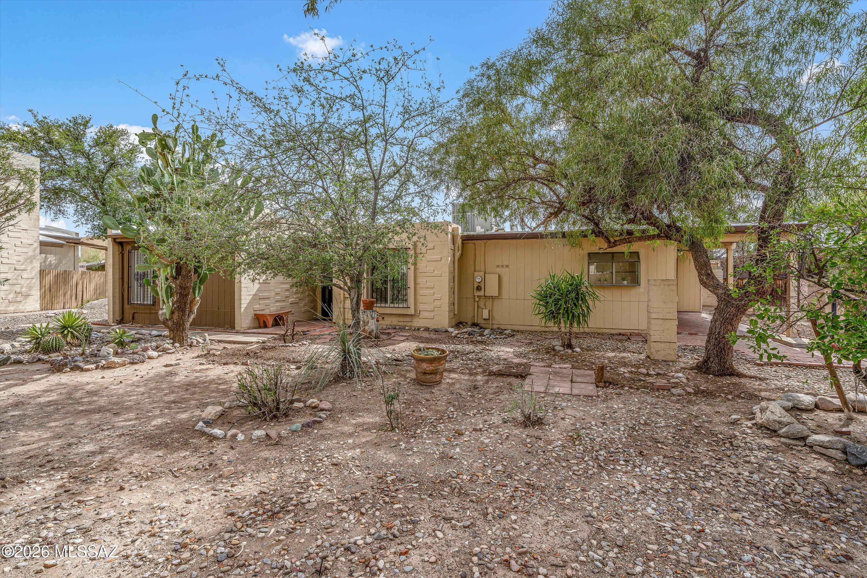 Pantano Townhomes (1-118) - Residential