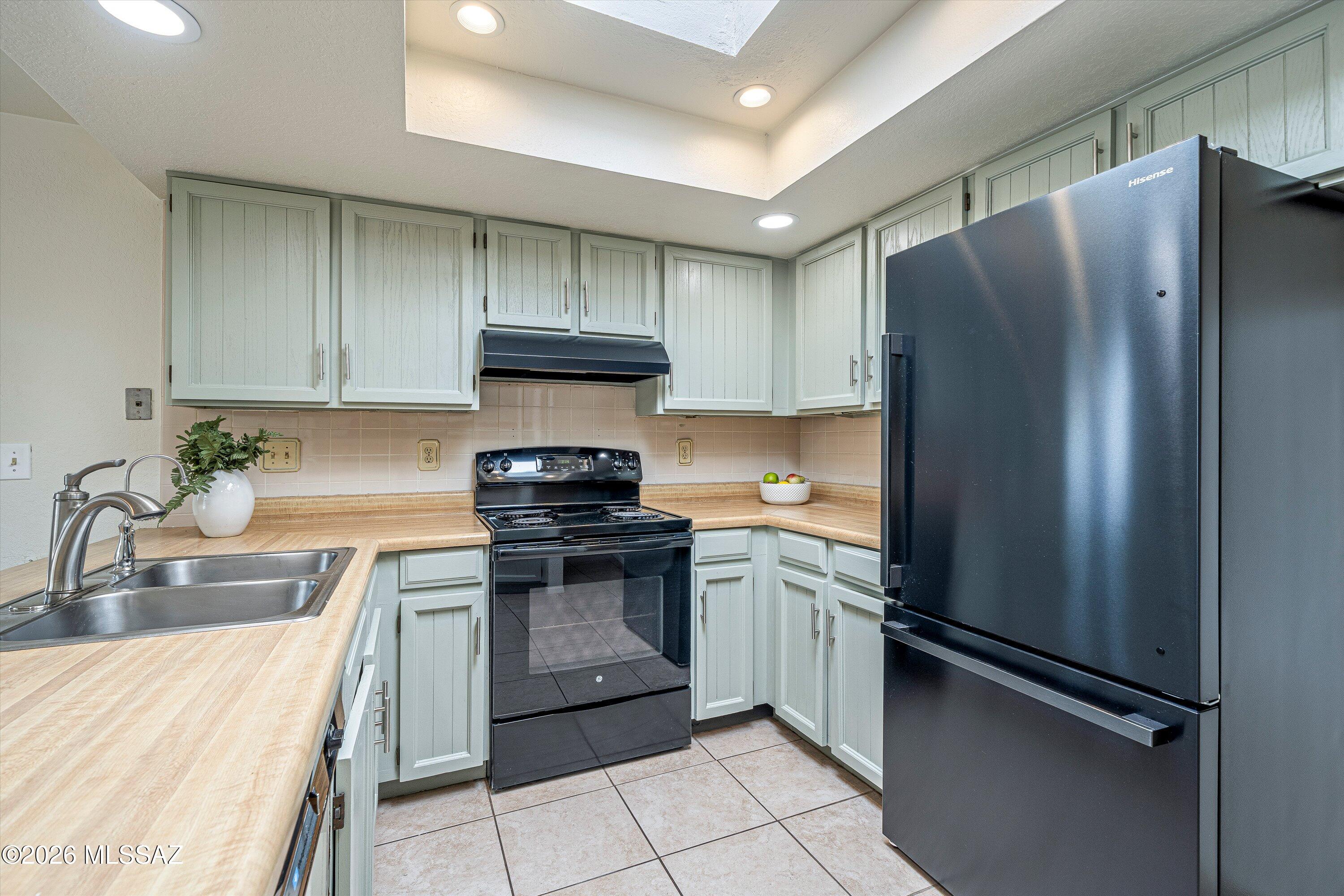 Pantano Townhomes (1-118) - Residential