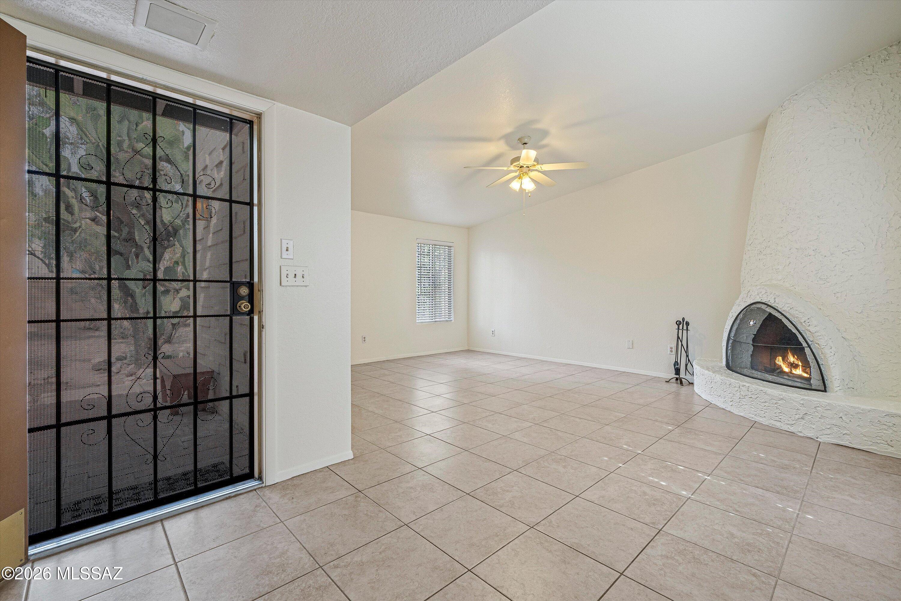 Pantano Townhomes (1-118) - Residential