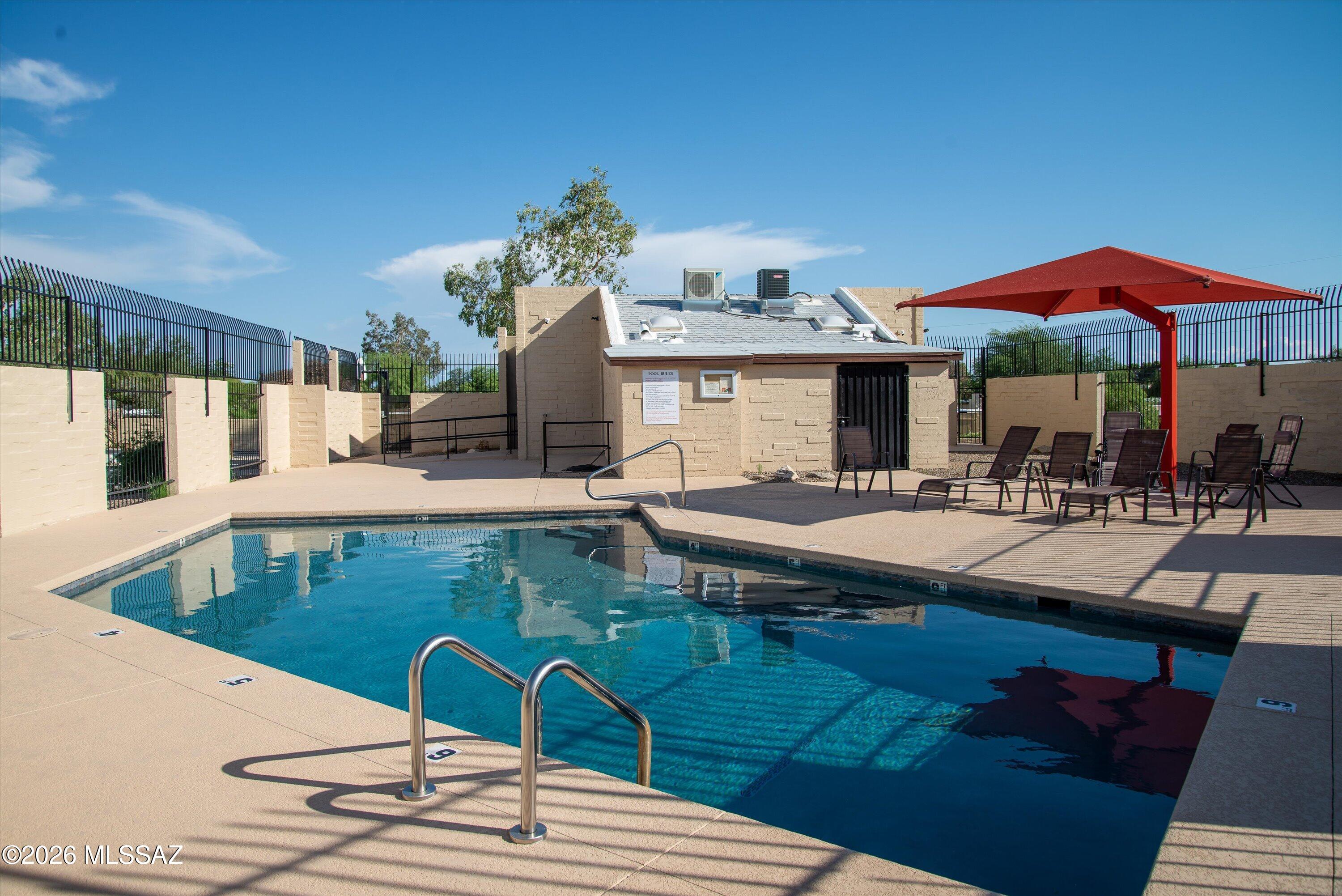 Pantano Townhomes (1-118) - Residential
