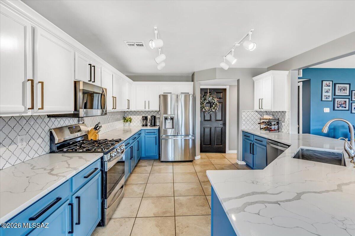 Rancho Del Lago (1031-1133) - Residential
