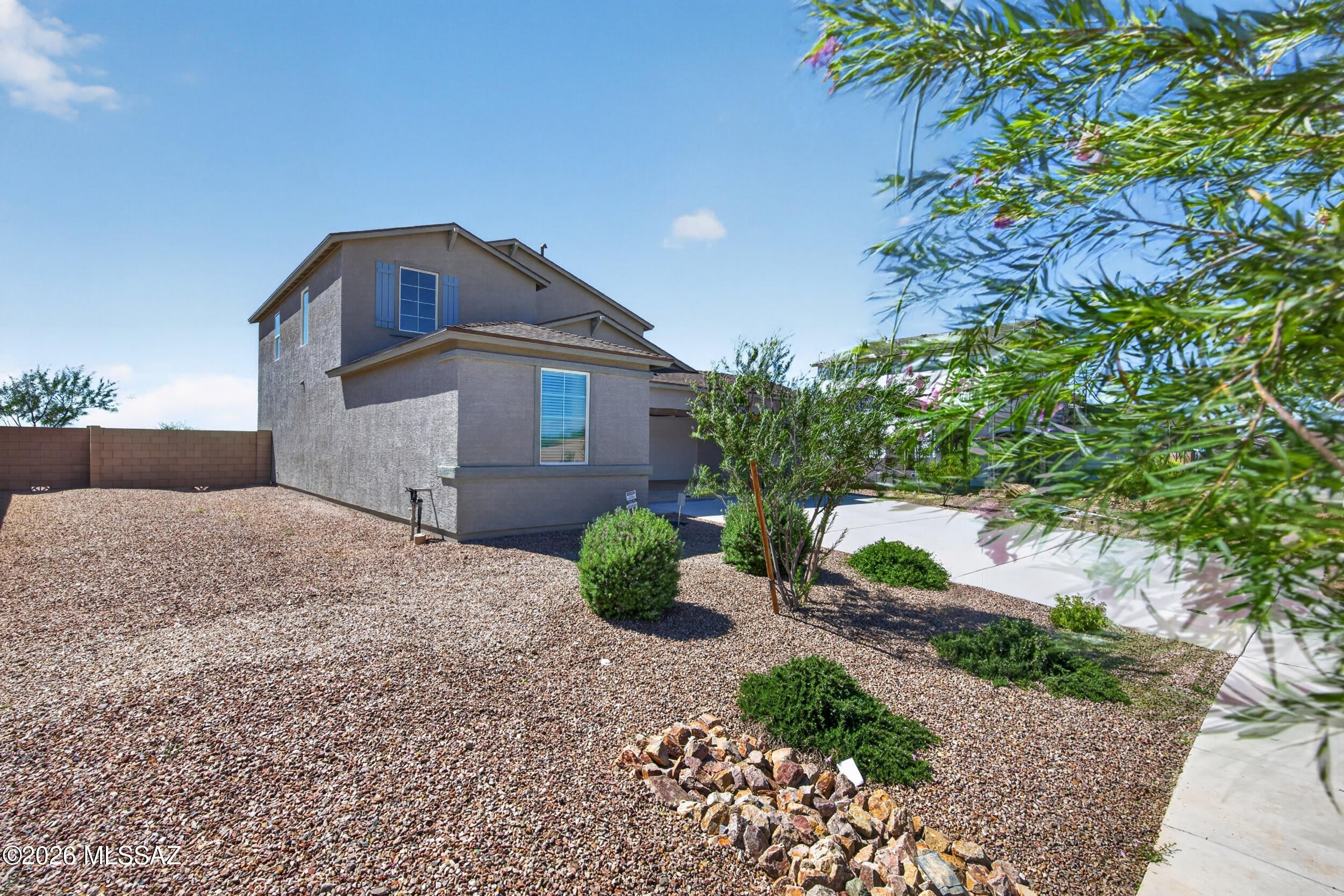 8870 E Moontear Way