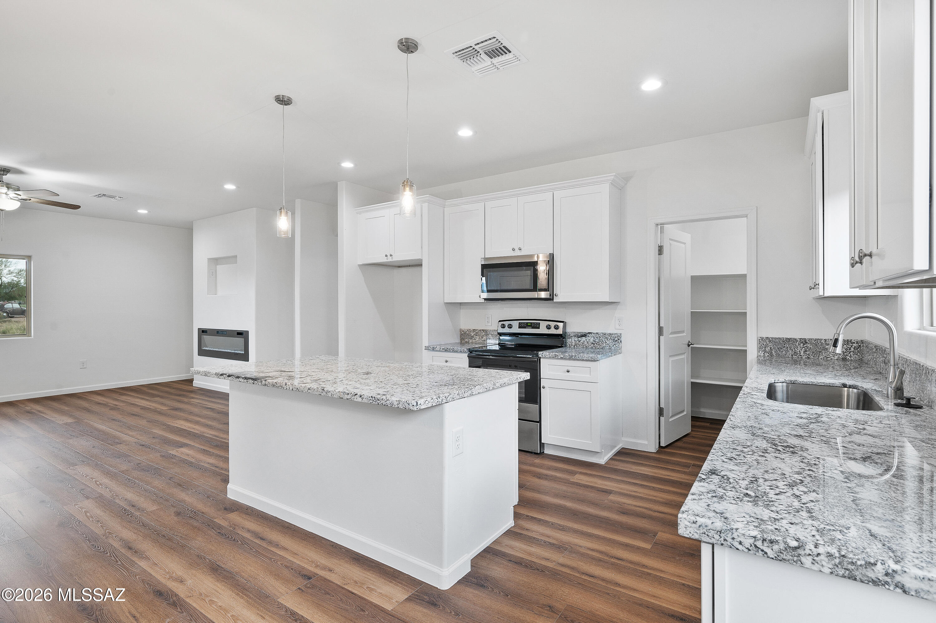 New Tucson Unit NO. 22 (63-139) - Residential