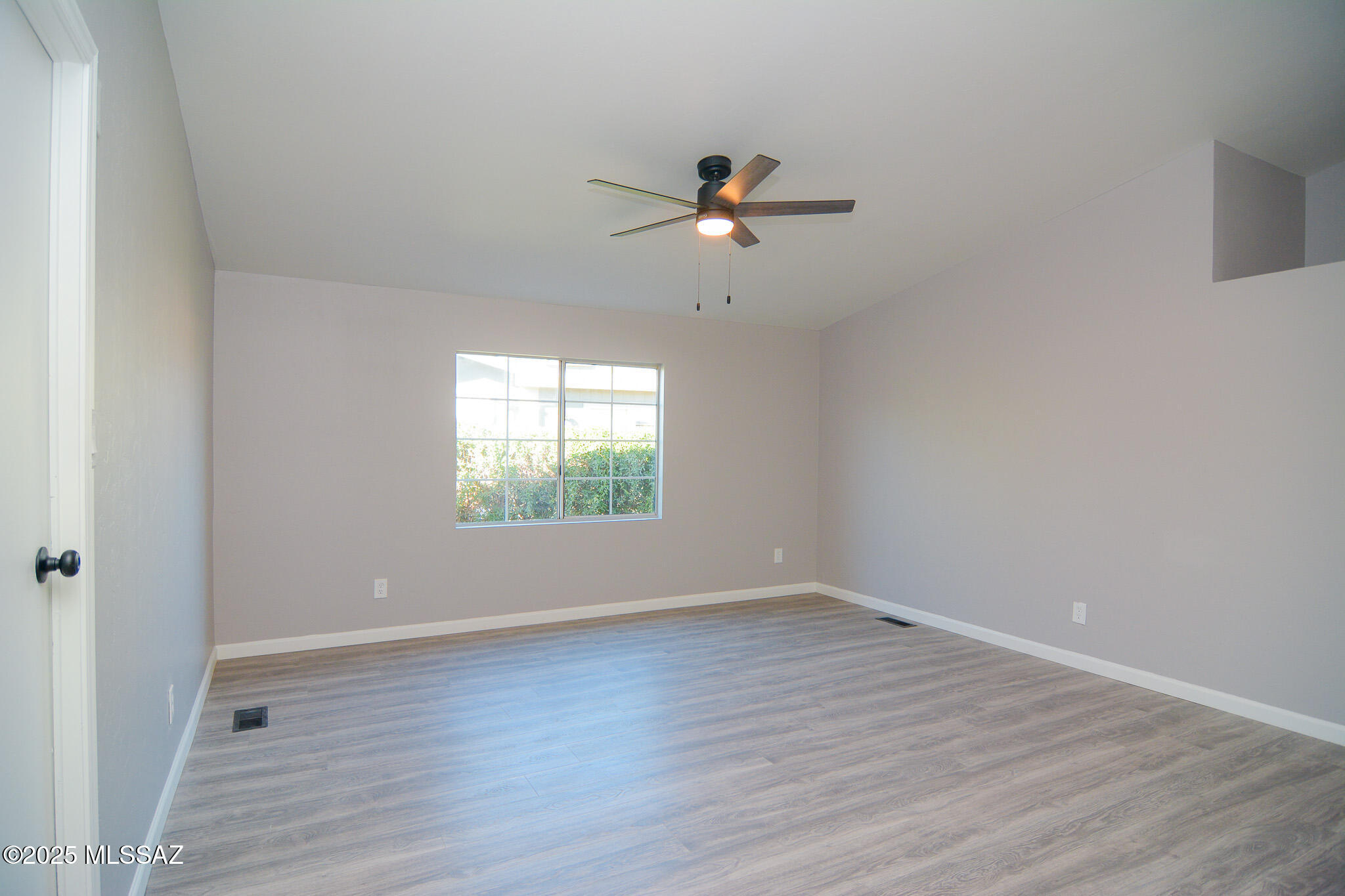 1719 W Seabrooke Drive