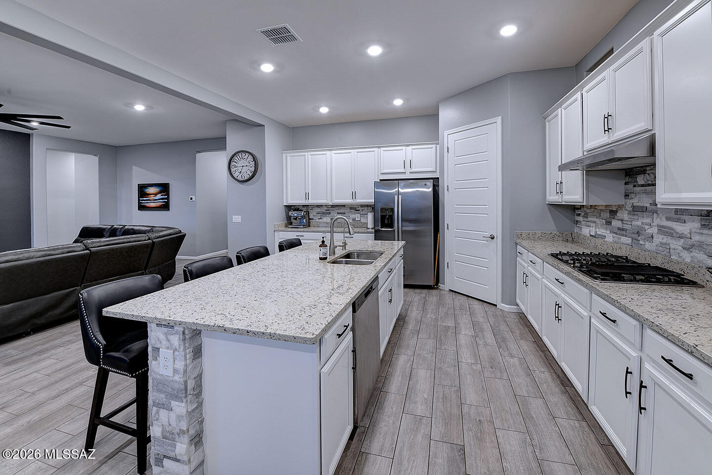 10702 N Cactus Point Drive