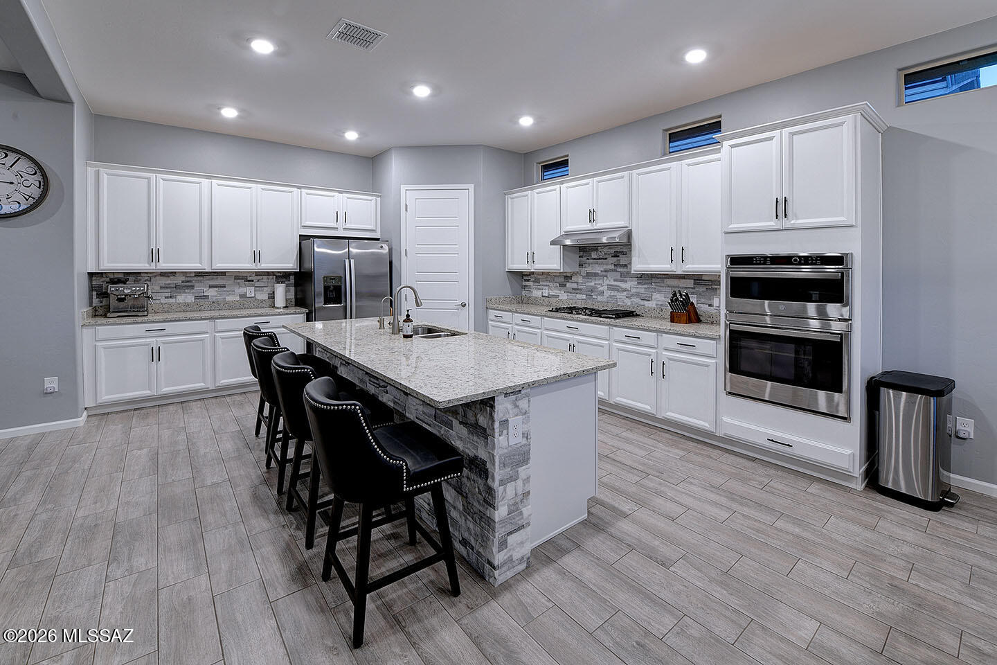 10702 N Cactus Point Drive