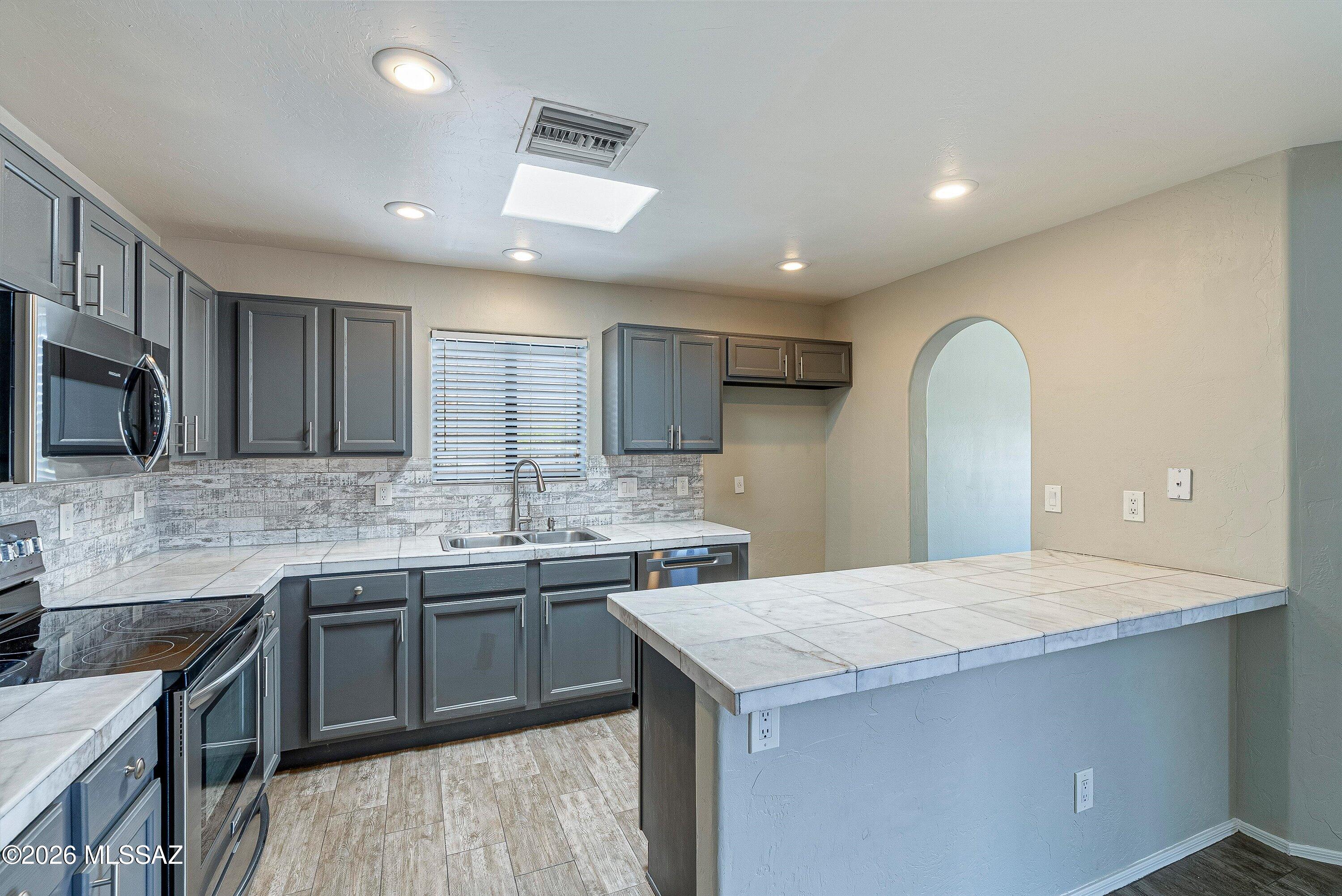 11001 E Indigo Bush Place