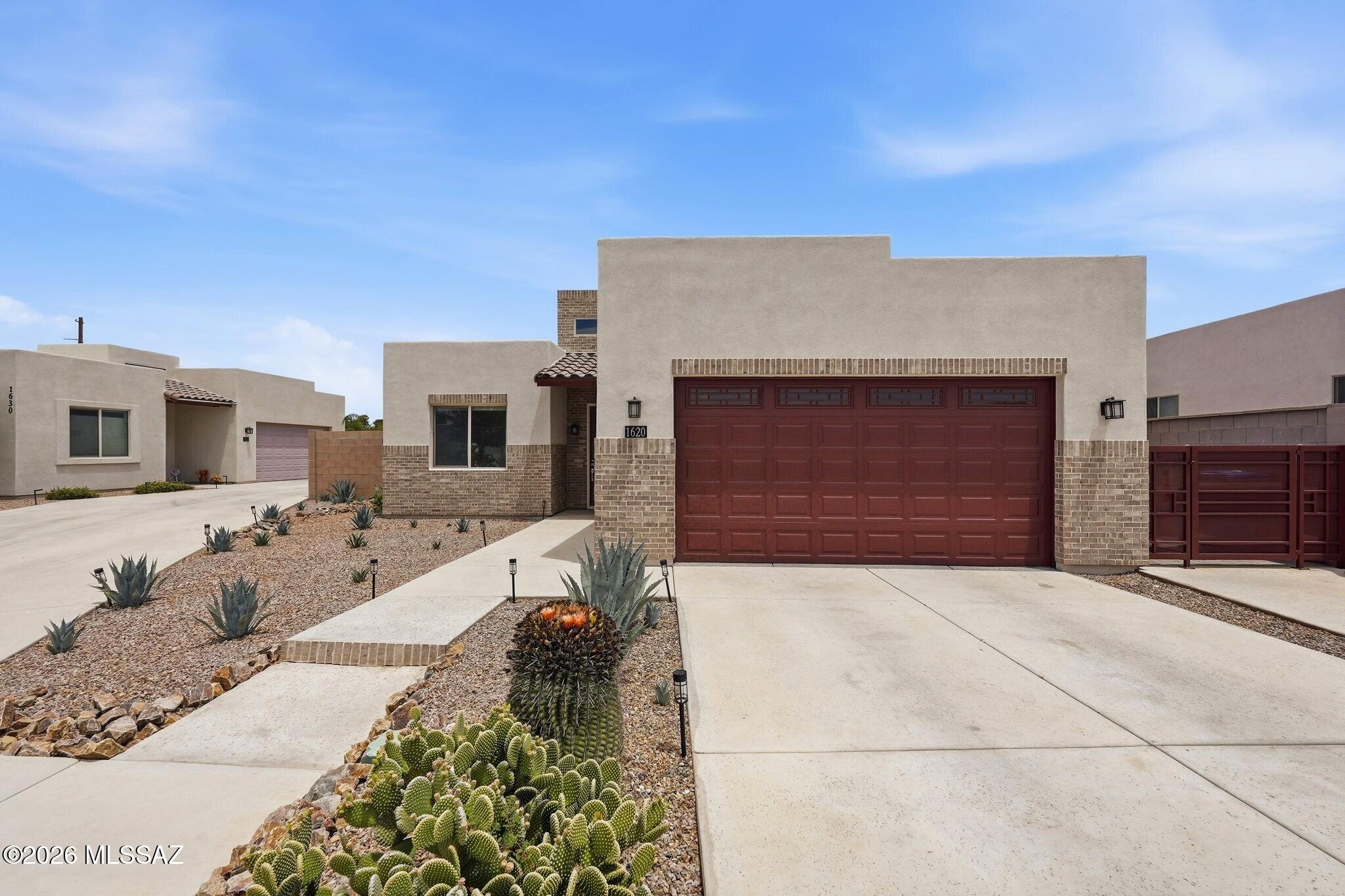 1620 N Jackie Ranch Place