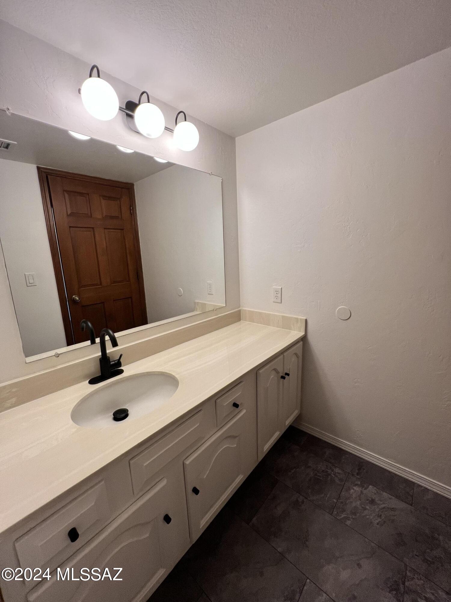Como Del Sol Amended - Residential Lease