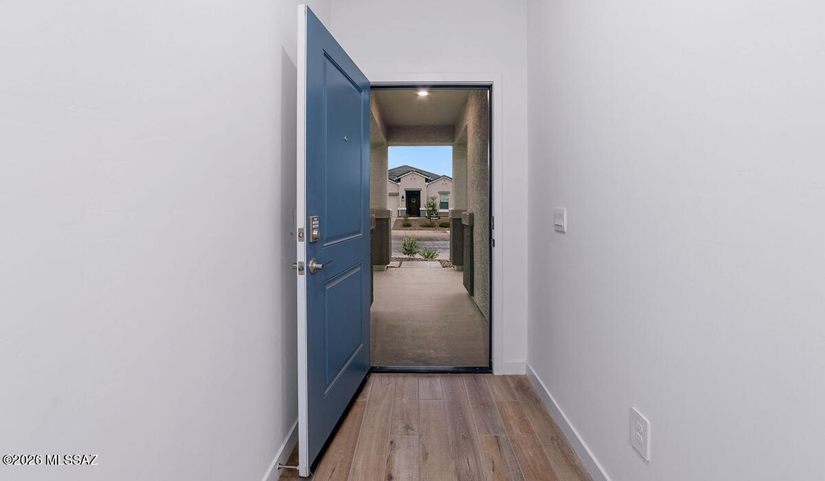Entranda Del Toro - Residential