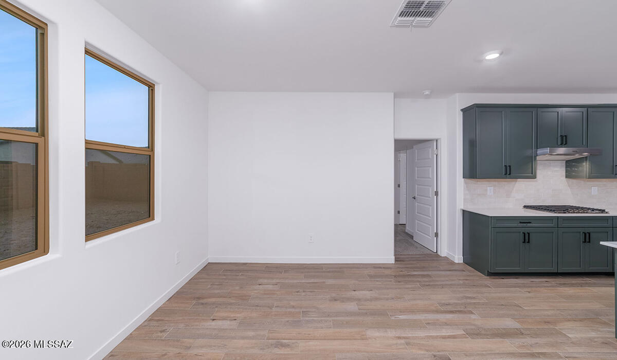 Entranda Del Toro - Residential