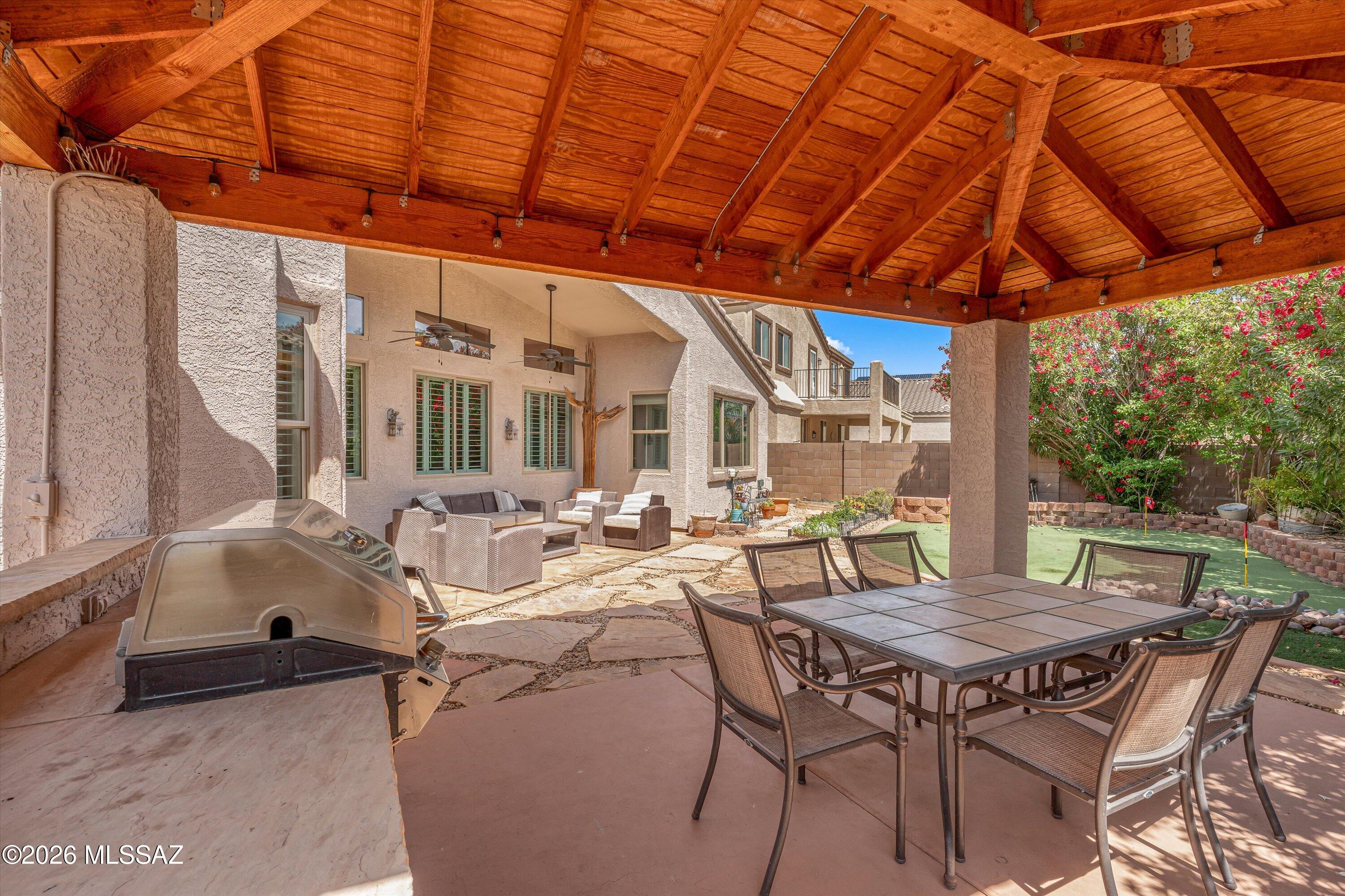 327 W Klinger Canyon Drive