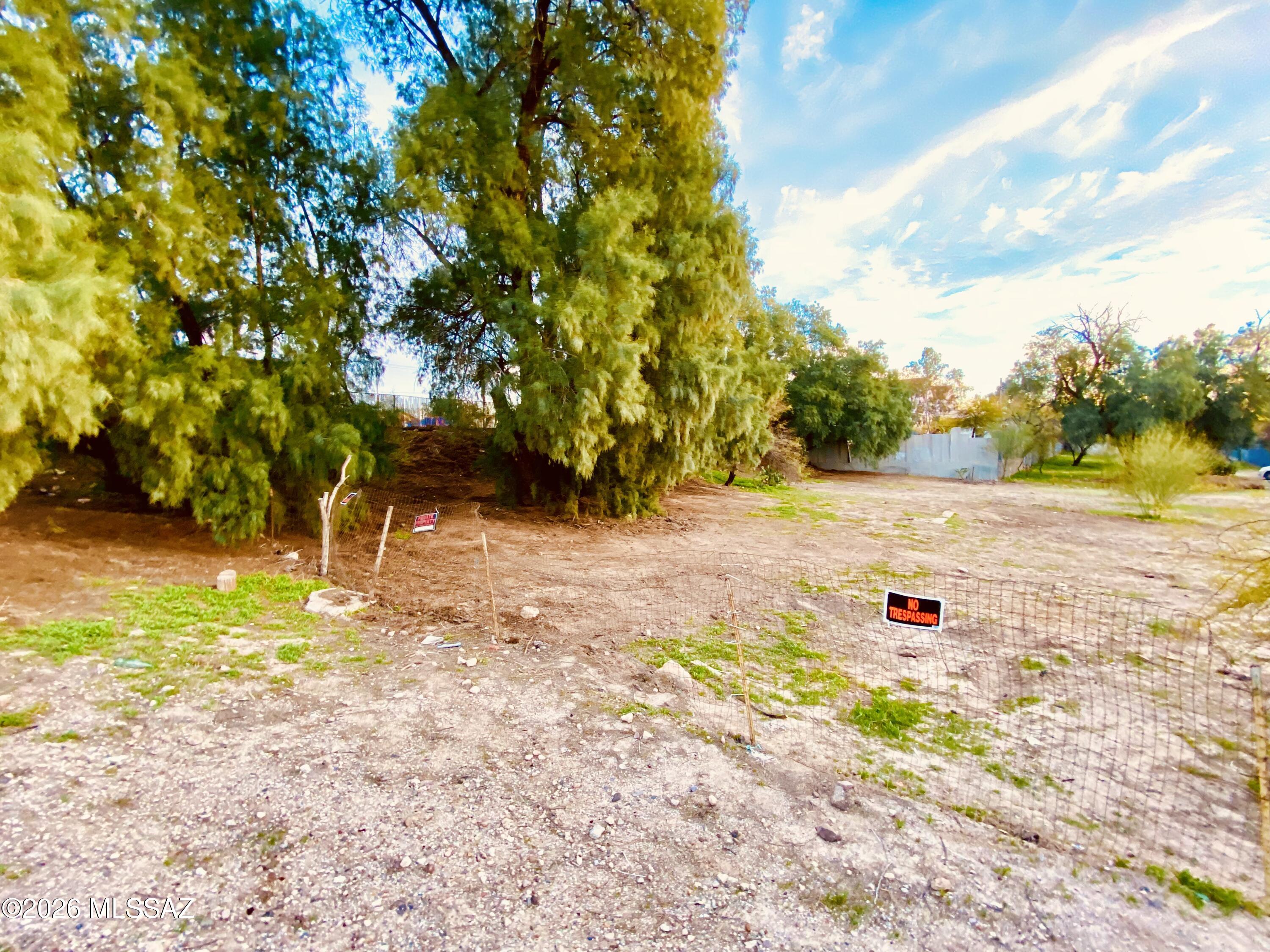 403 S El Paso Avenue