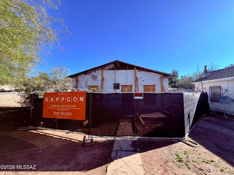 403 S El Paso Avenue Tucson AZ 85701