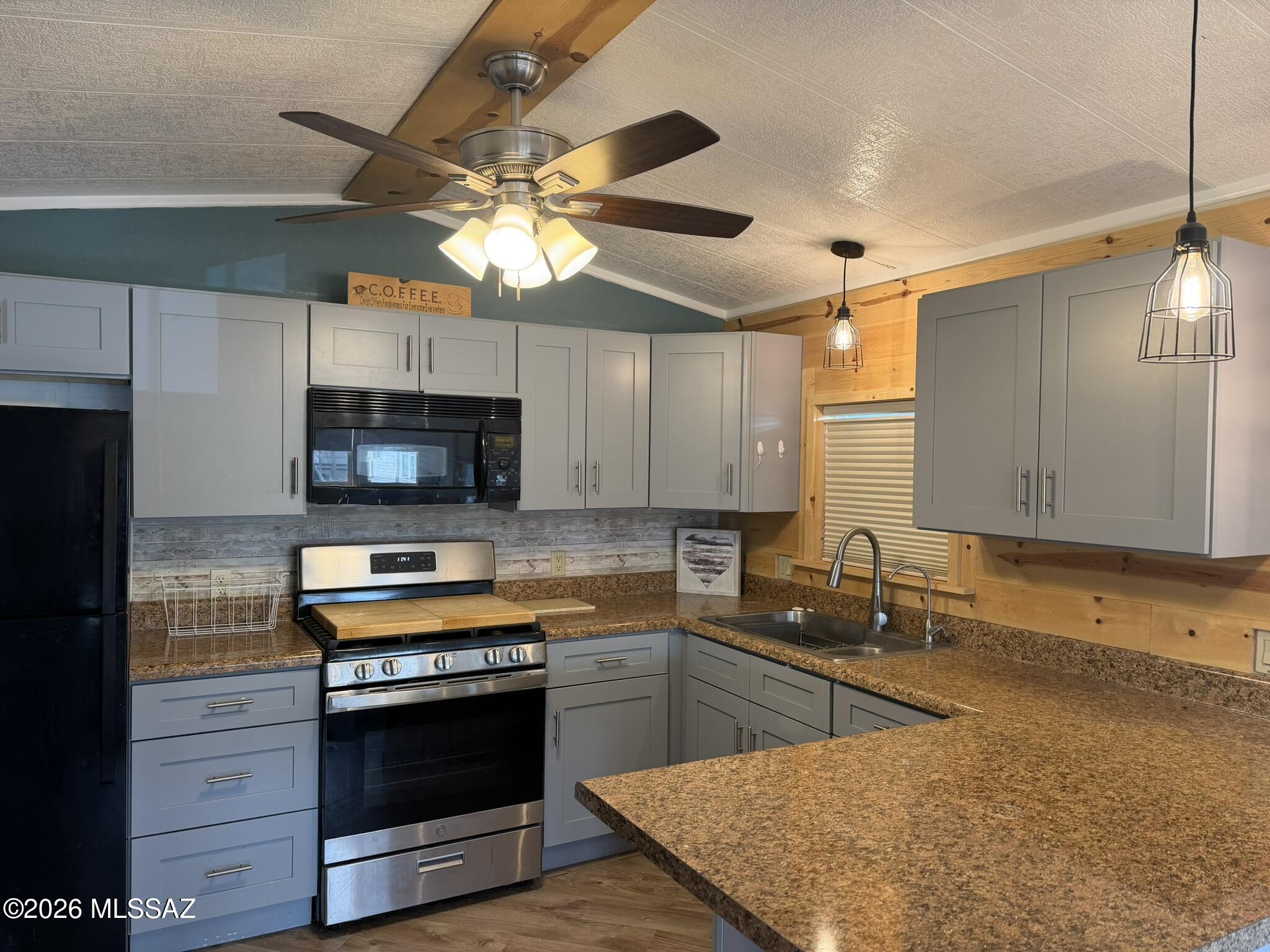 Casitas Del Sol - Residential