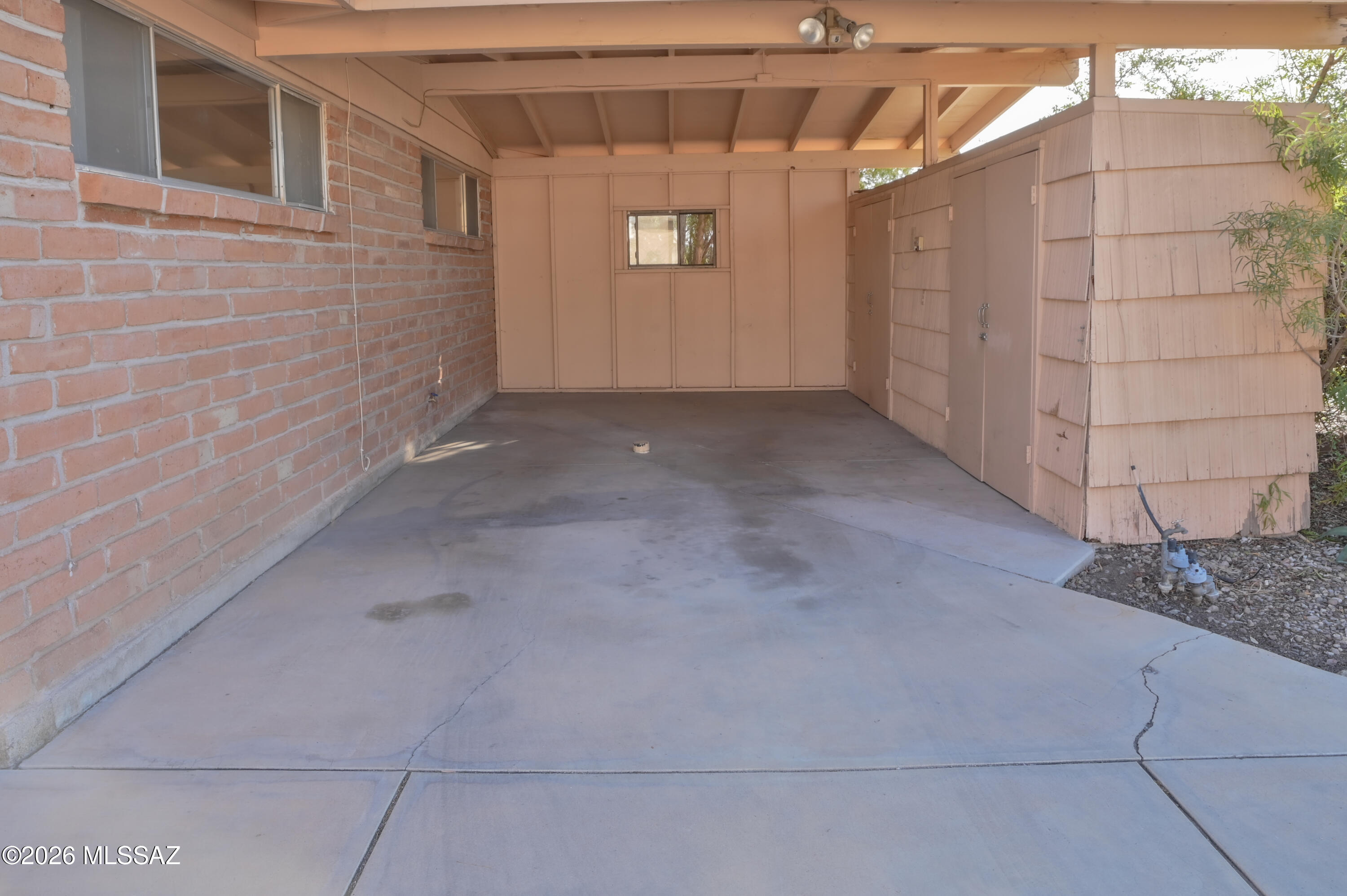 6844 E Kingston Drive