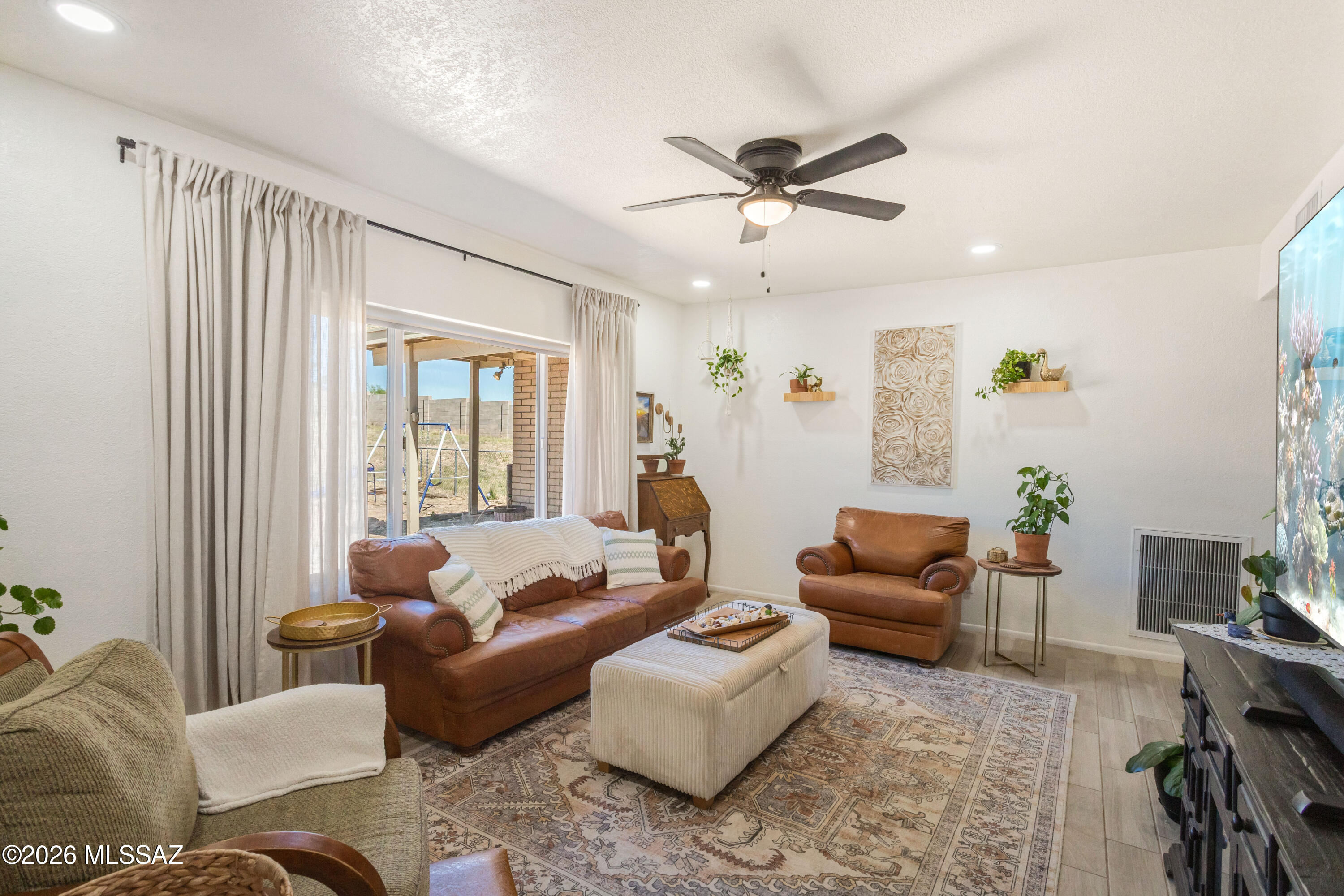 Pueblo Del Sol Dos - Residential