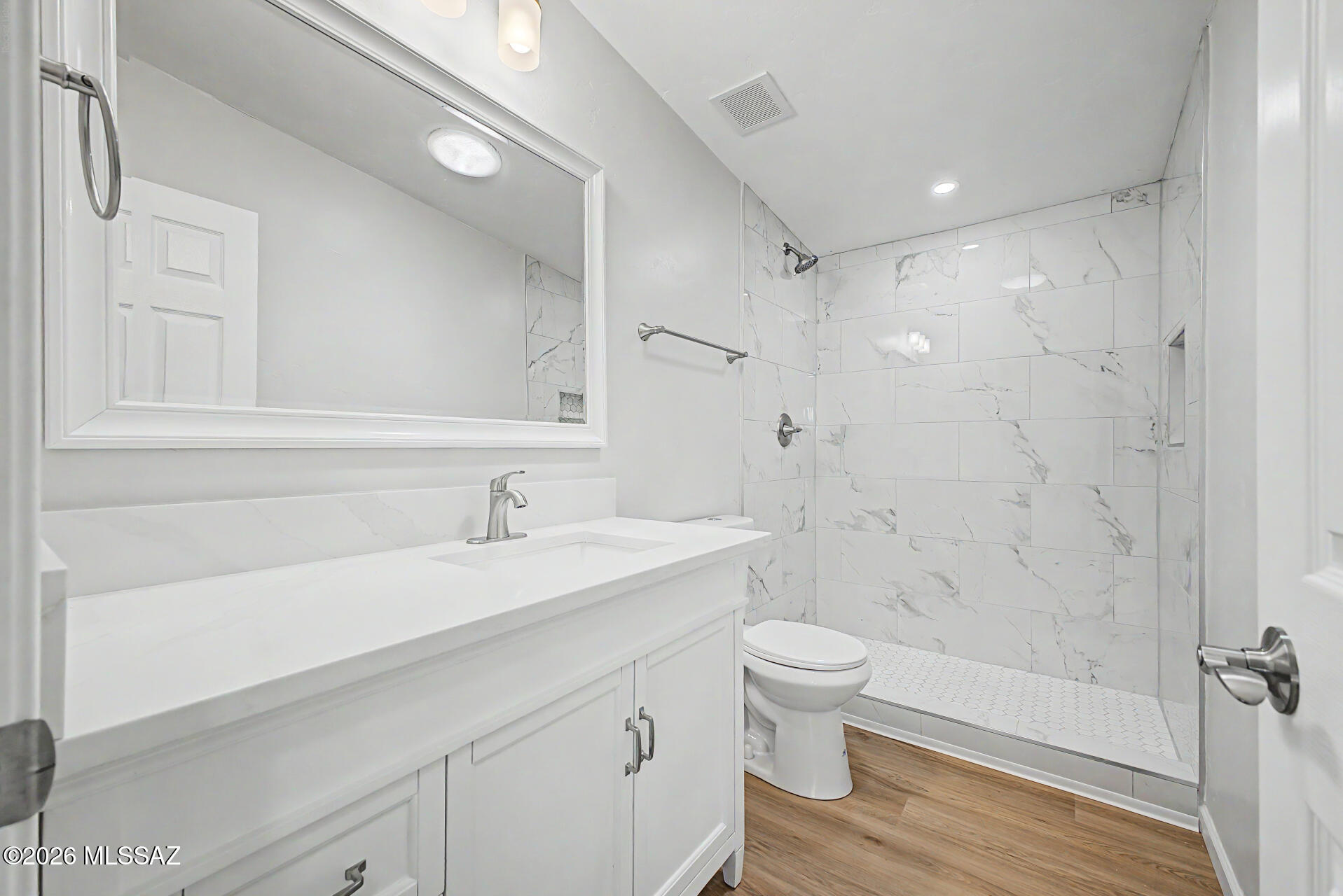 Darling Heights (1-16) - Residential Lease