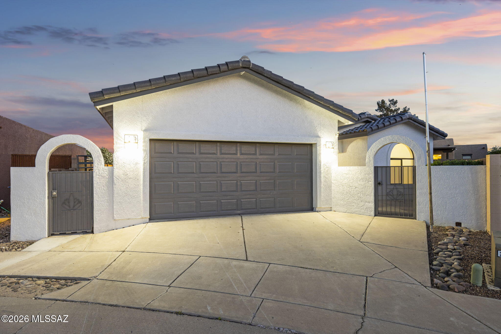 1638 N Debra Sue Place