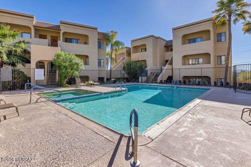 5500 N Valley View Road 101