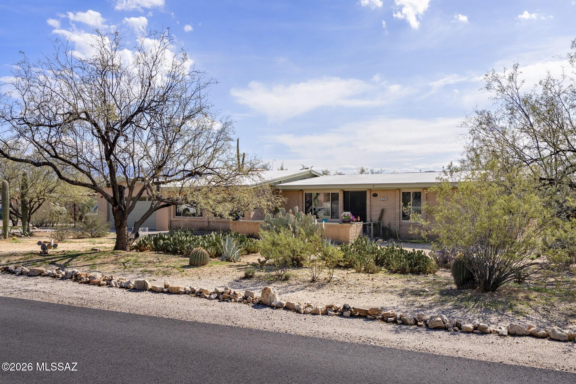 Rancho Sierra  (1-100) - Residential