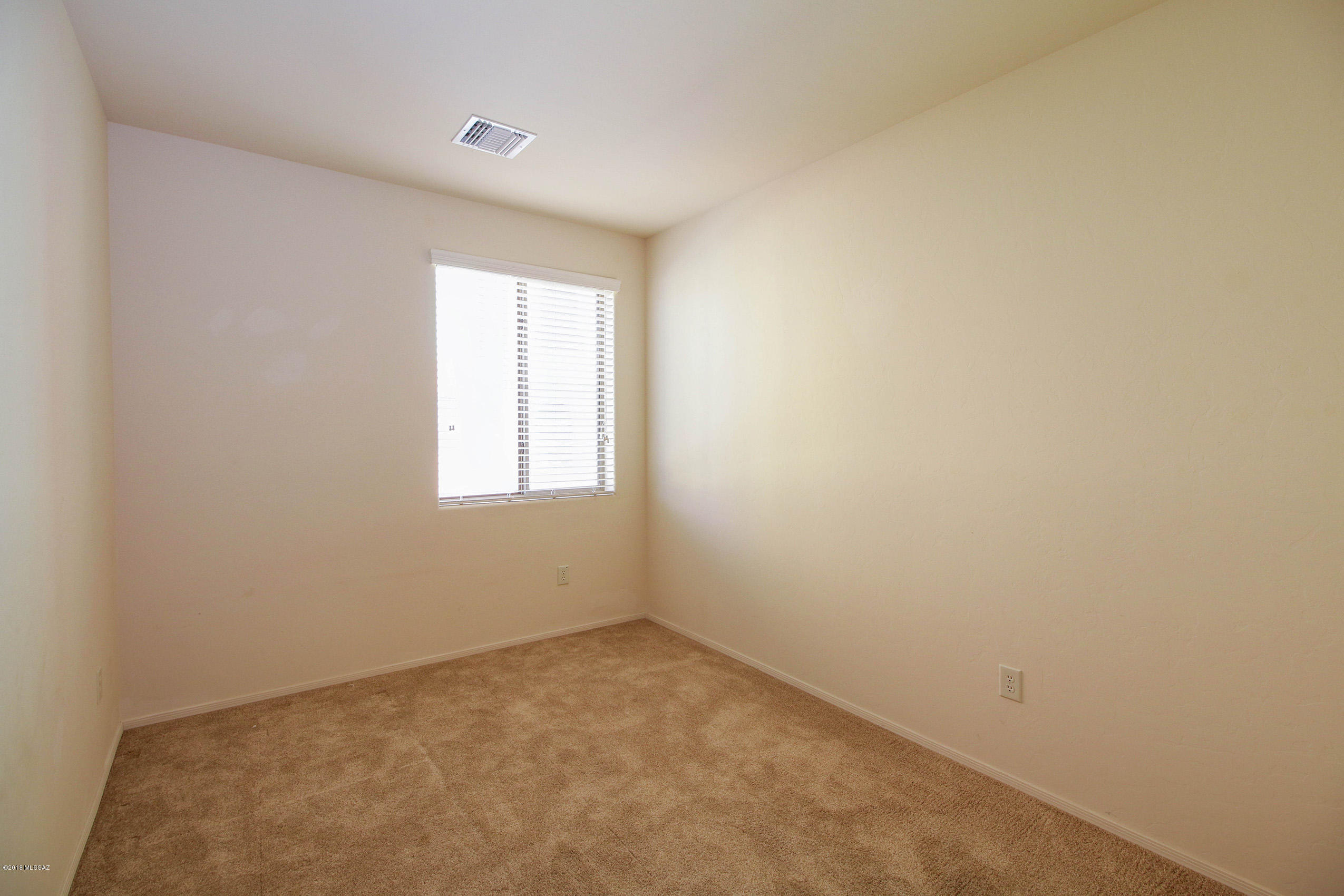 River Walk (1-140) - Residential Lease