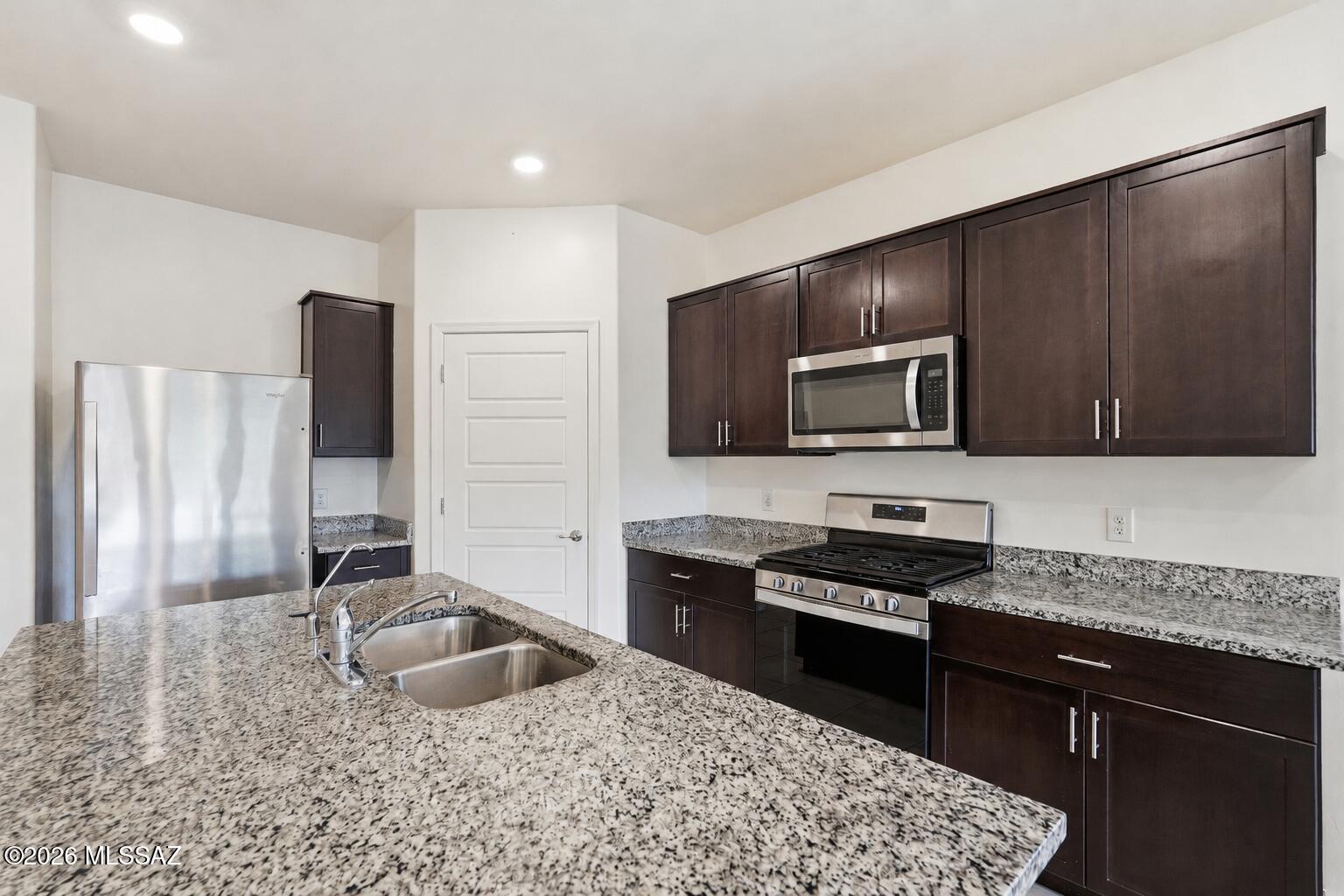2659 E Calle Palta