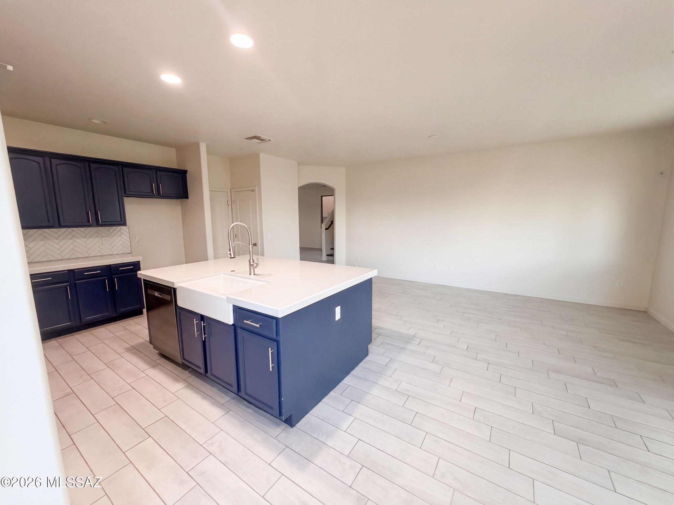 12512 E Rust Canyon Place