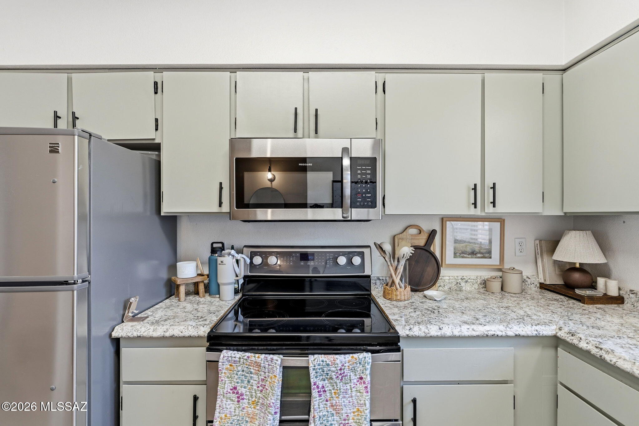 Pantano Park Townhouses - Residential