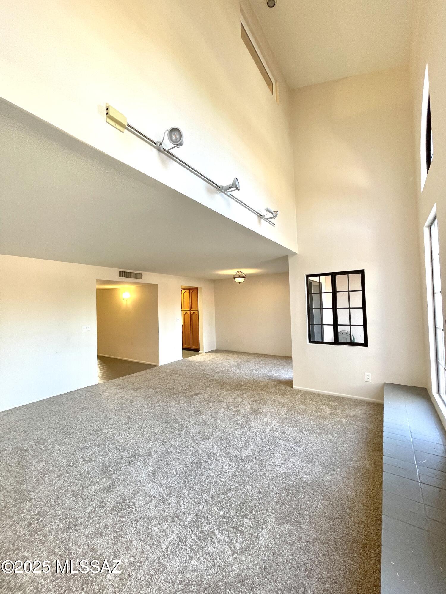 Encanto Court Amnd. - Residential Lease