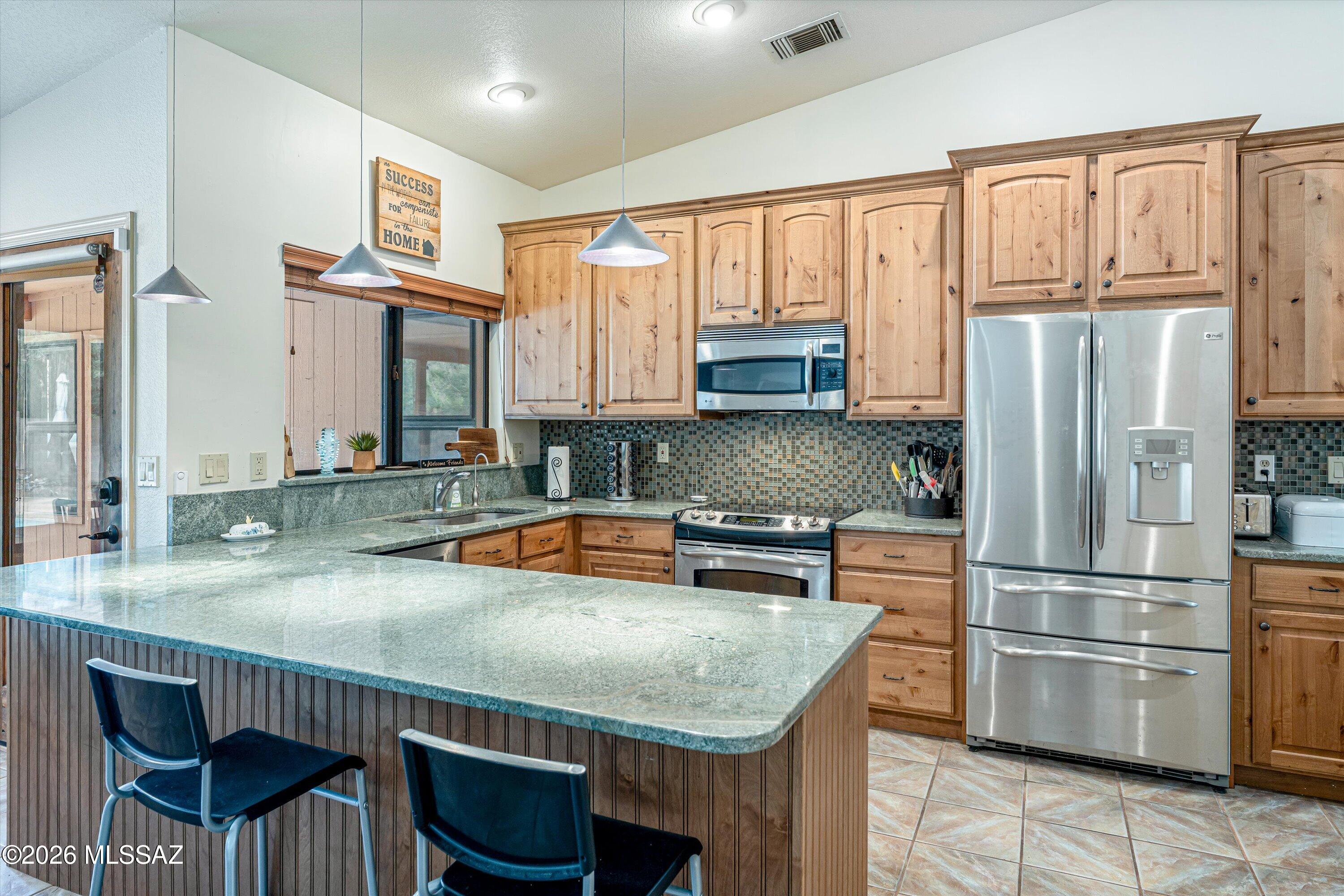 5747 N Via Umbrosa