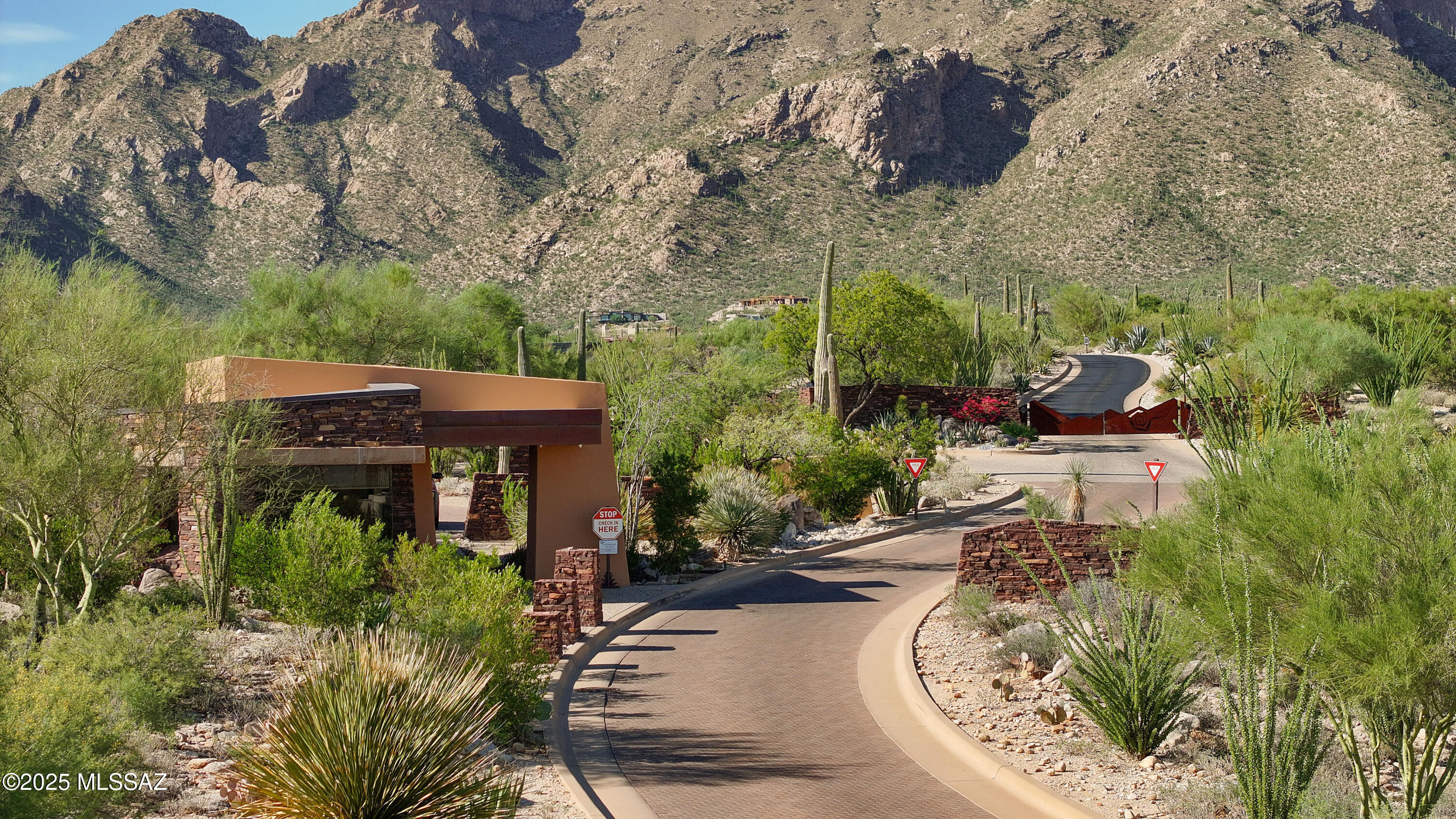 7993 N Pima Village Court