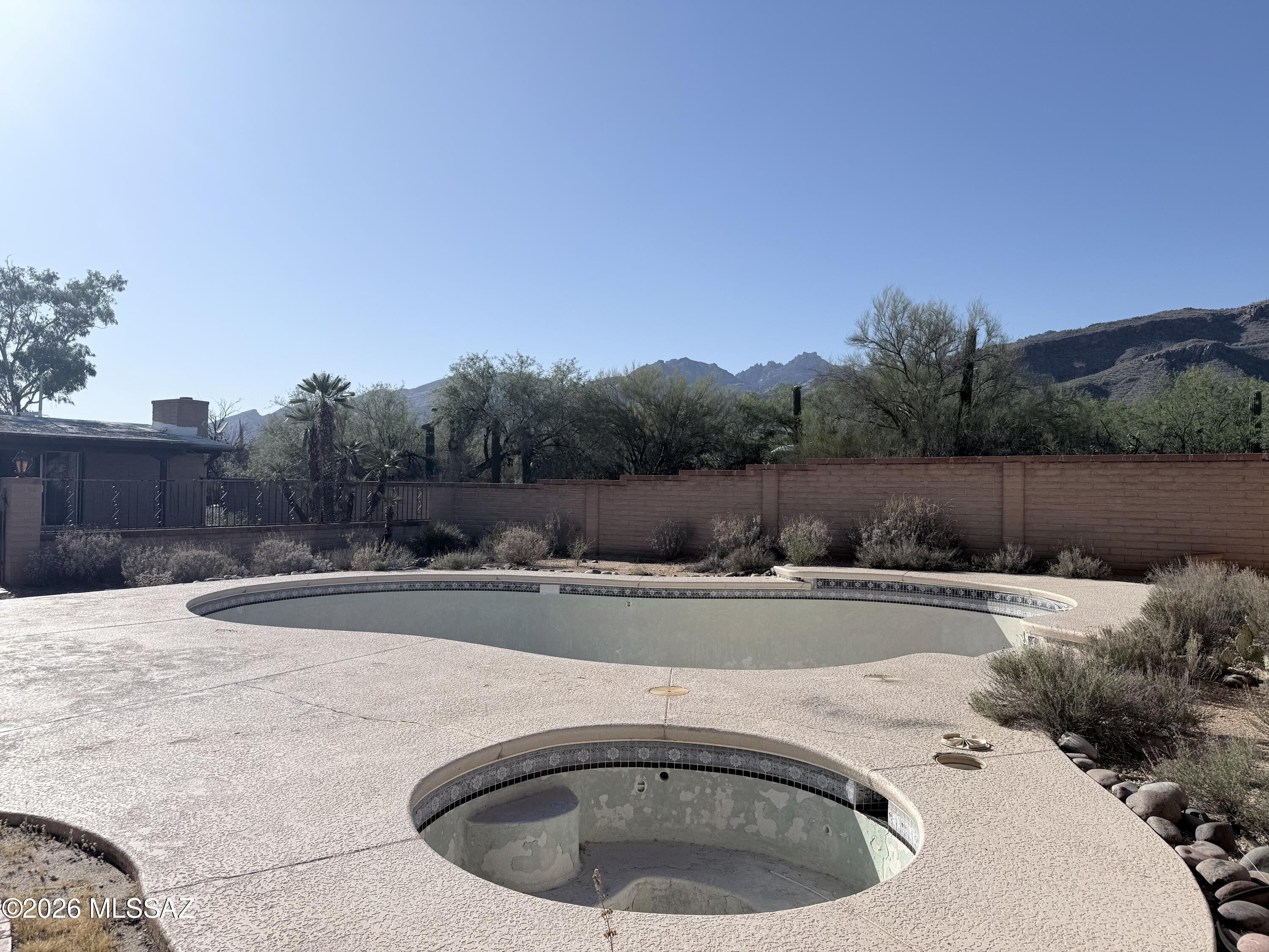 Rancho Sierra  (1-100) - Residential