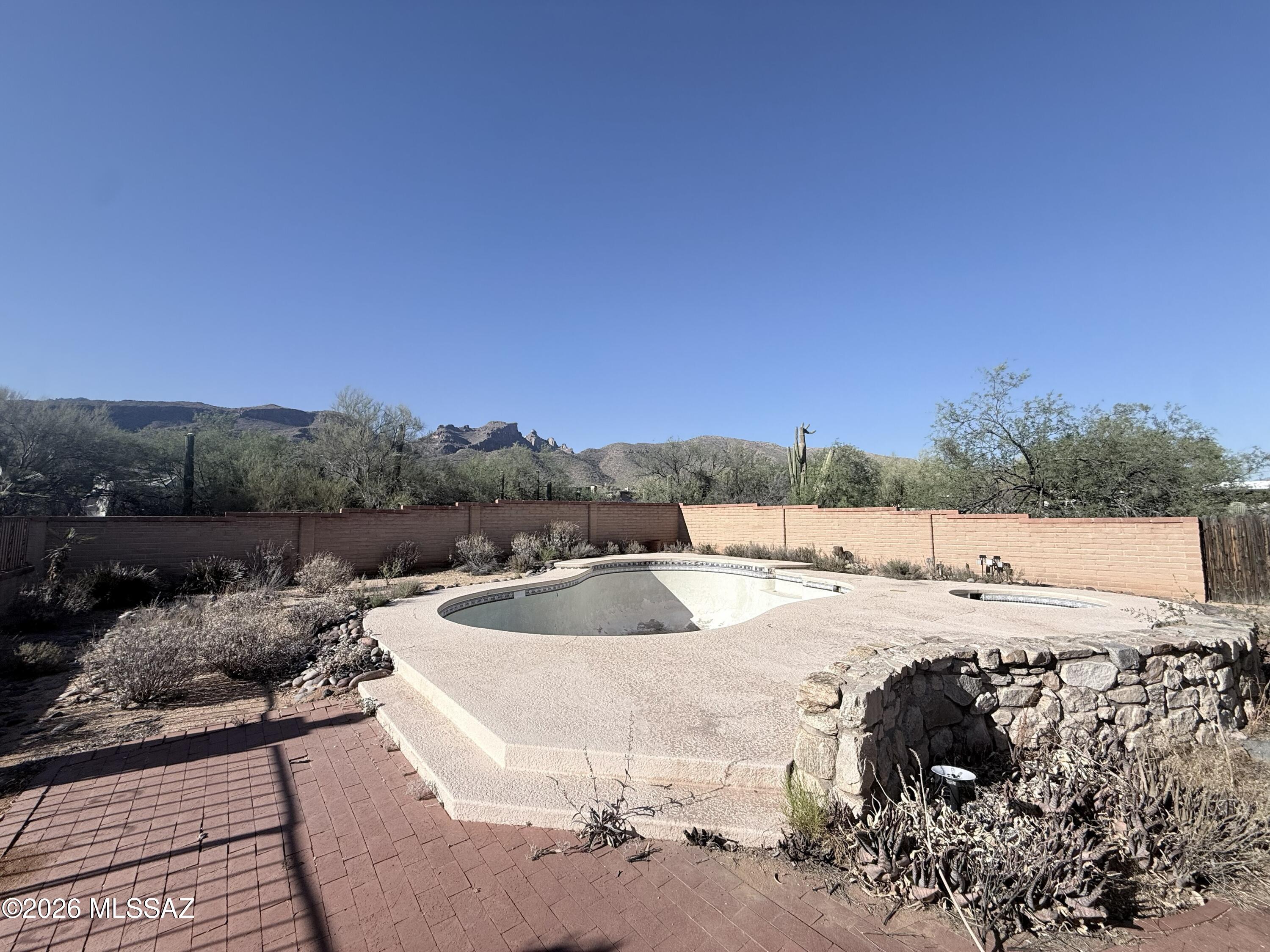 Rancho Sierra  (1-100) - Residential