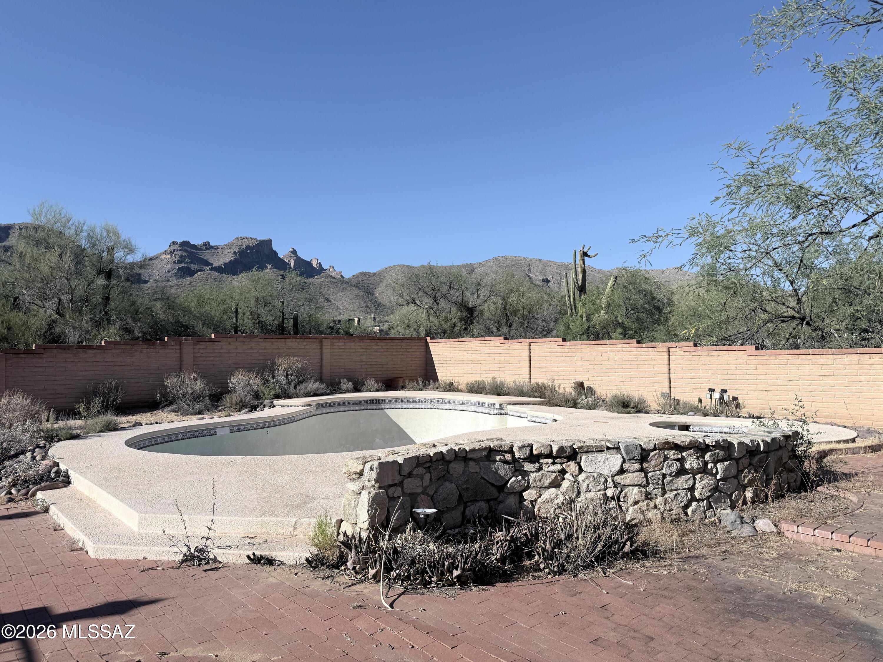 Rancho Sierra  (1-100) - Residential